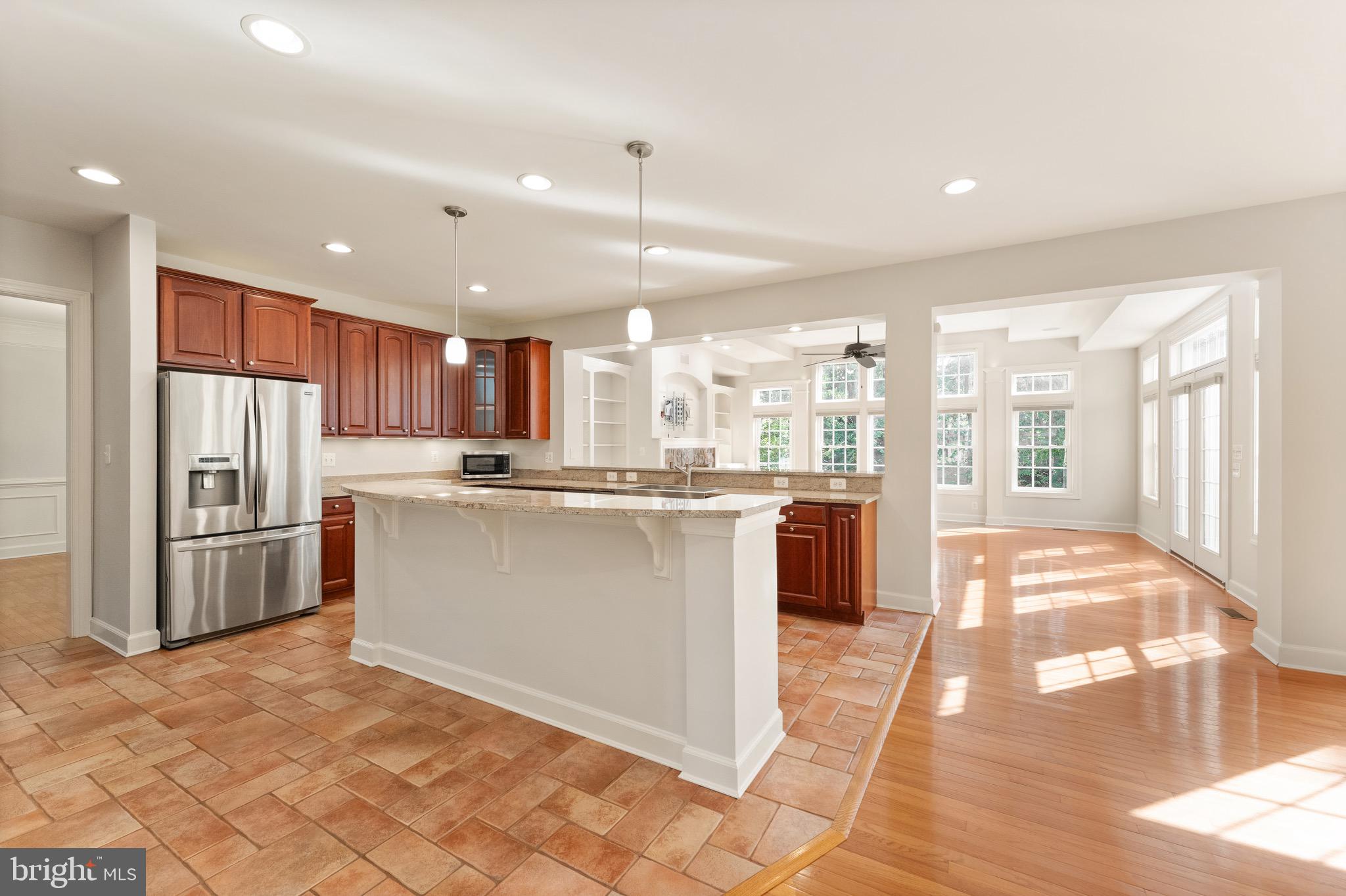 RIVER CREEK - Residential