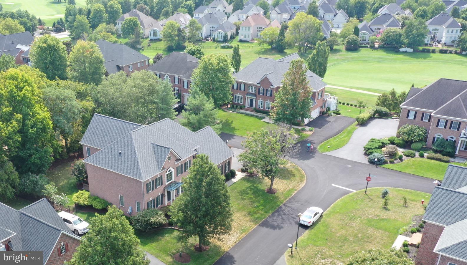 RIVER CREEK - Residential