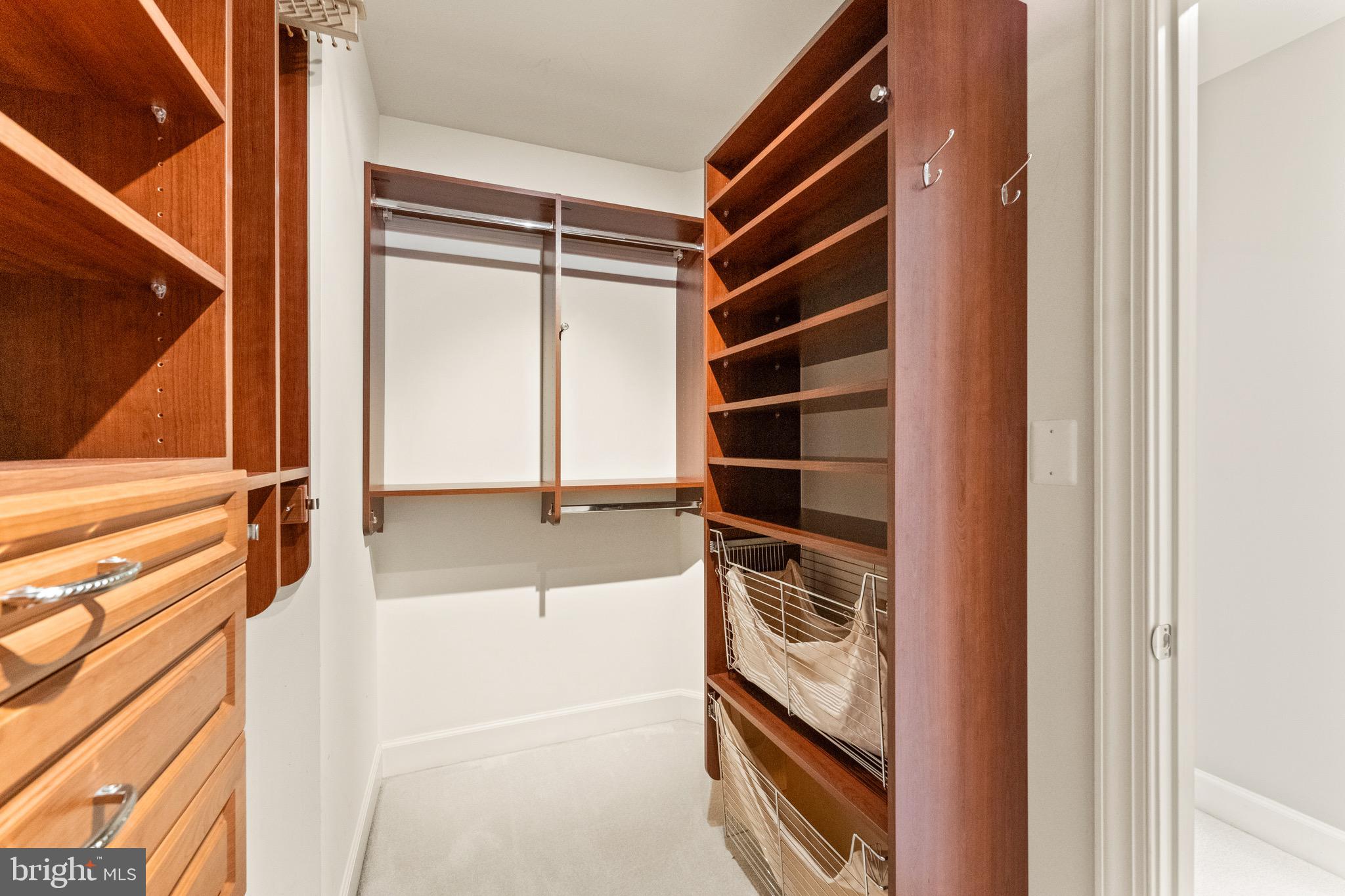 RIVER CREEK - Residential