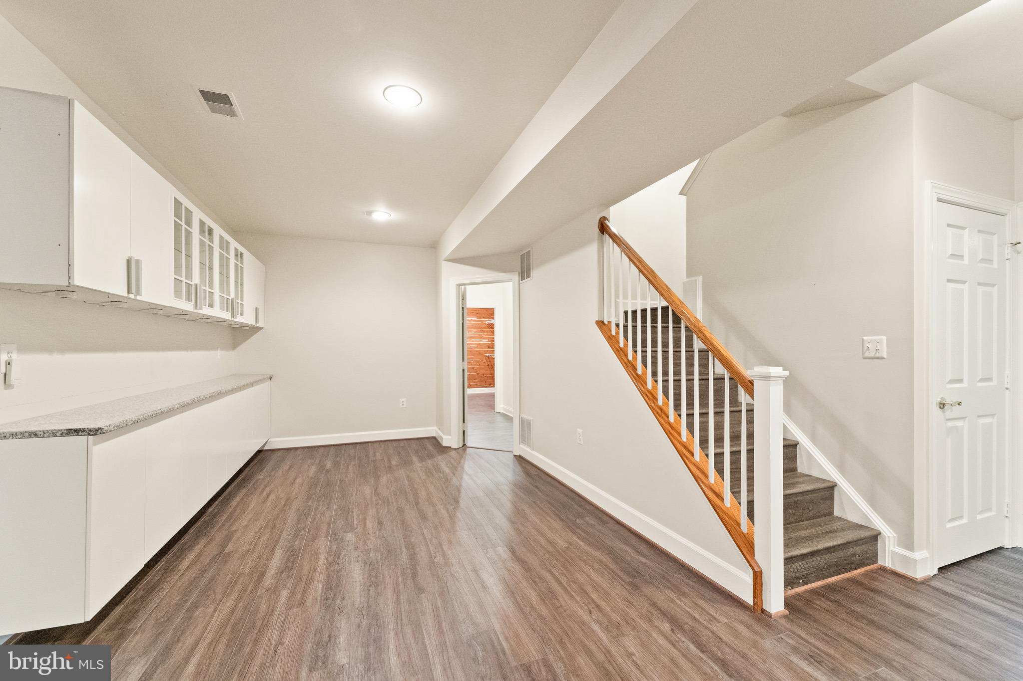 RIVER CREEK - Residential