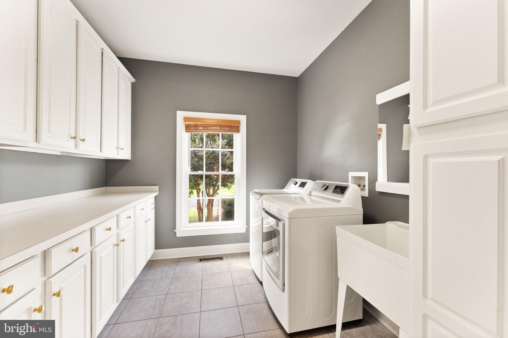 RIVER CREEK - Residential