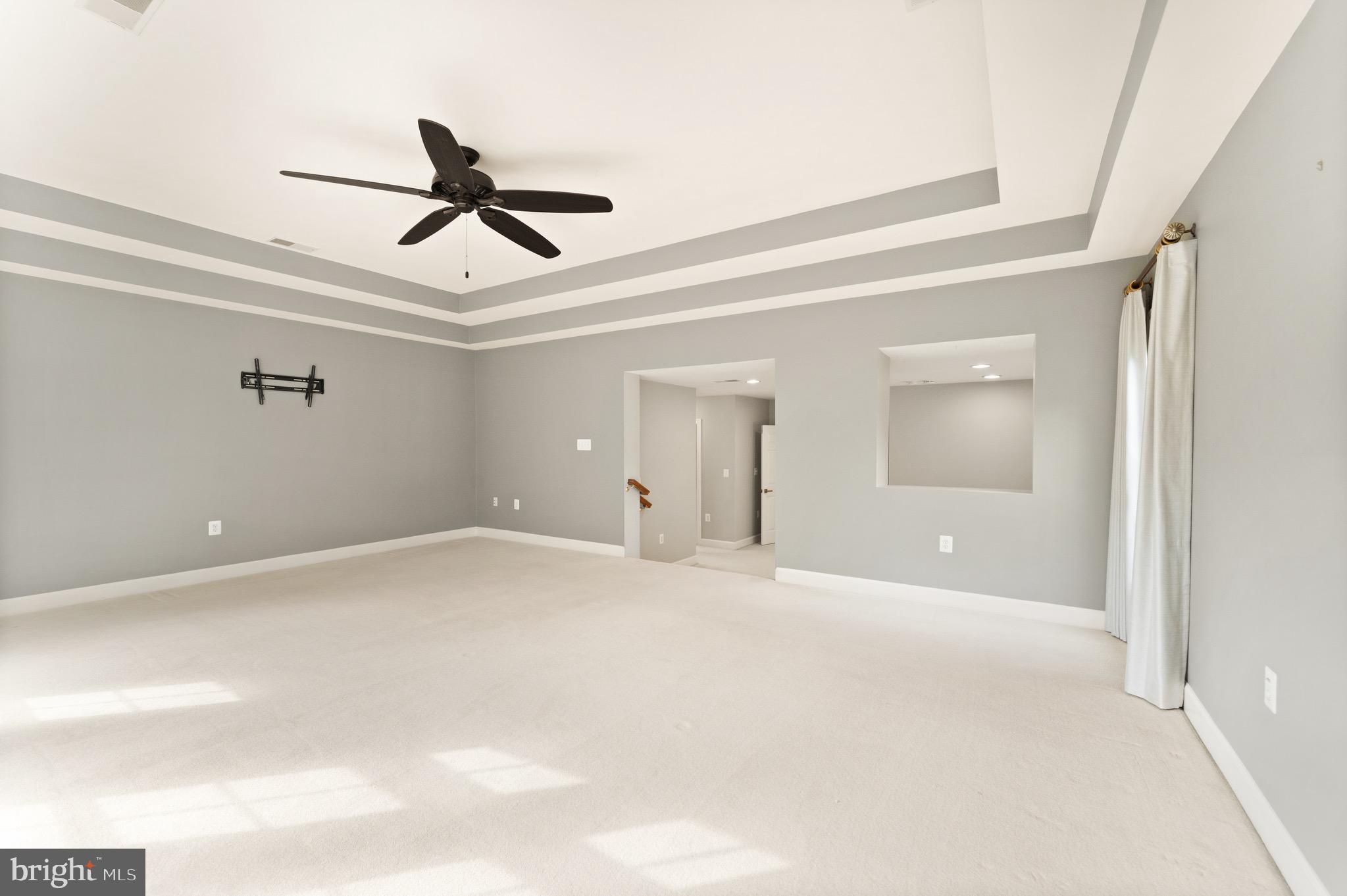 RIVER CREEK - Residential