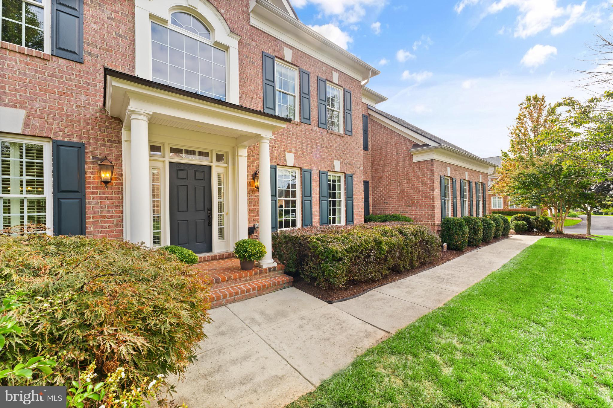 RIVER CREEK - Residential