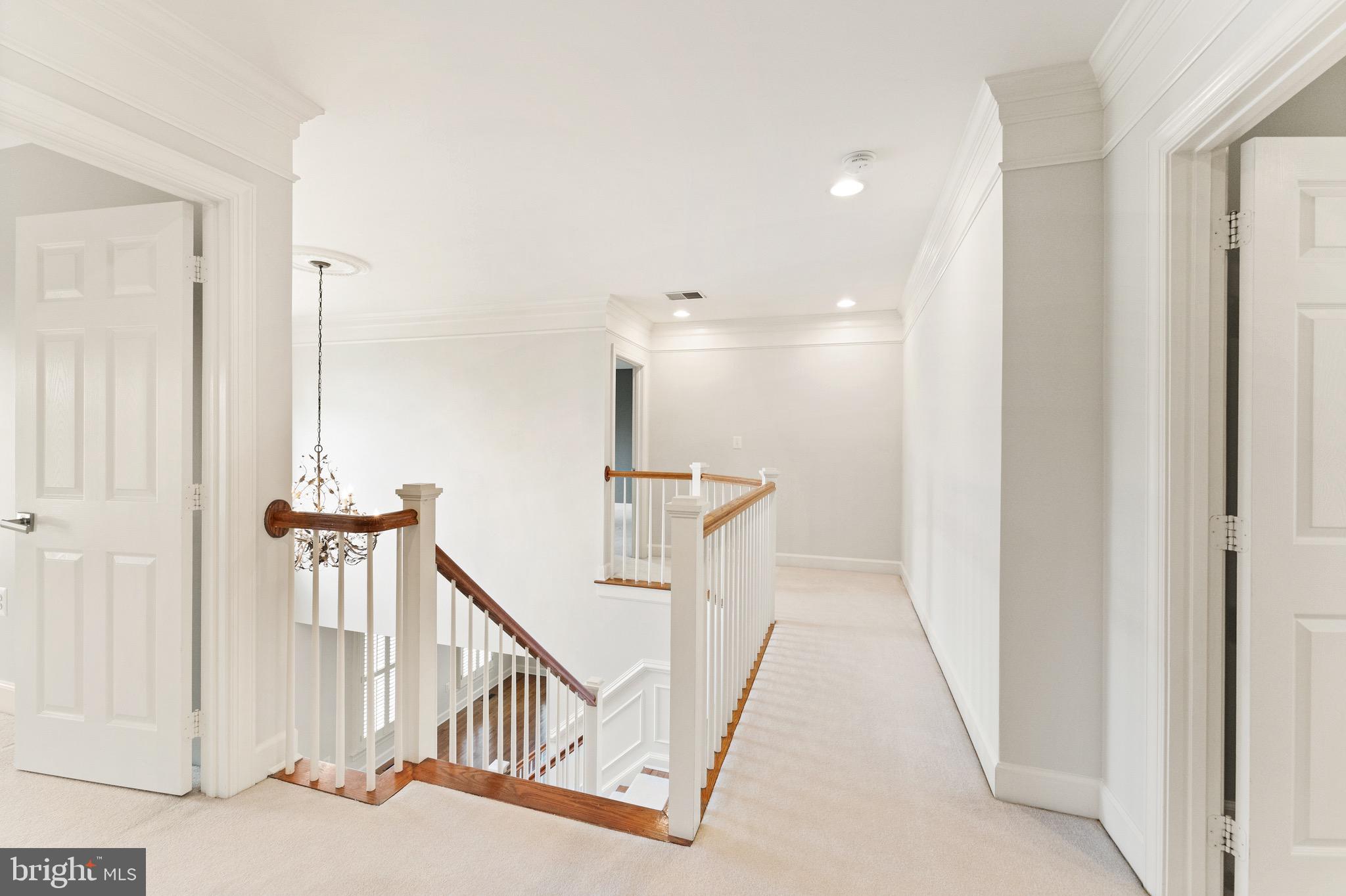 RIVER CREEK - Residential