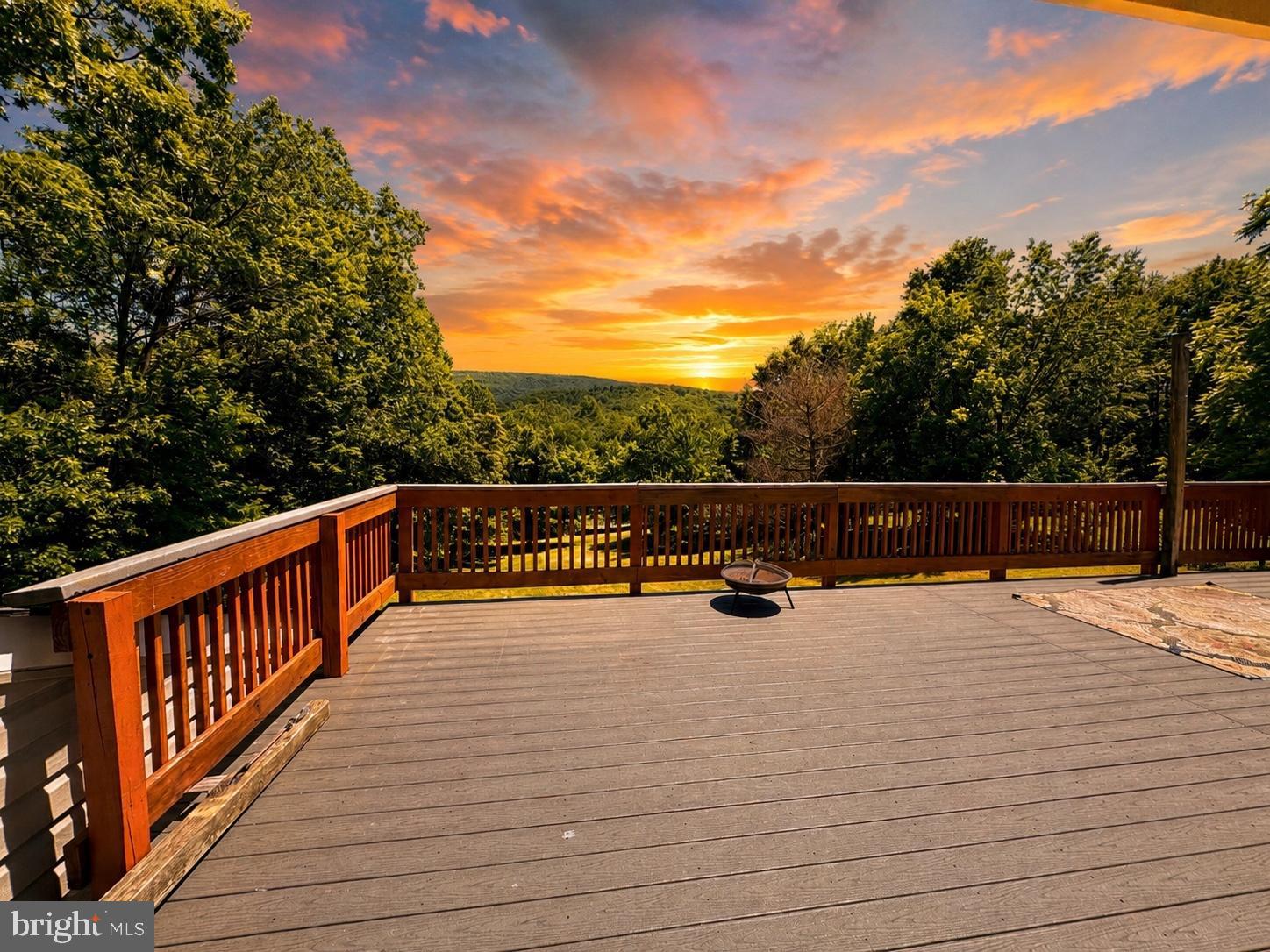 454 PINE RIDGE DRIVE