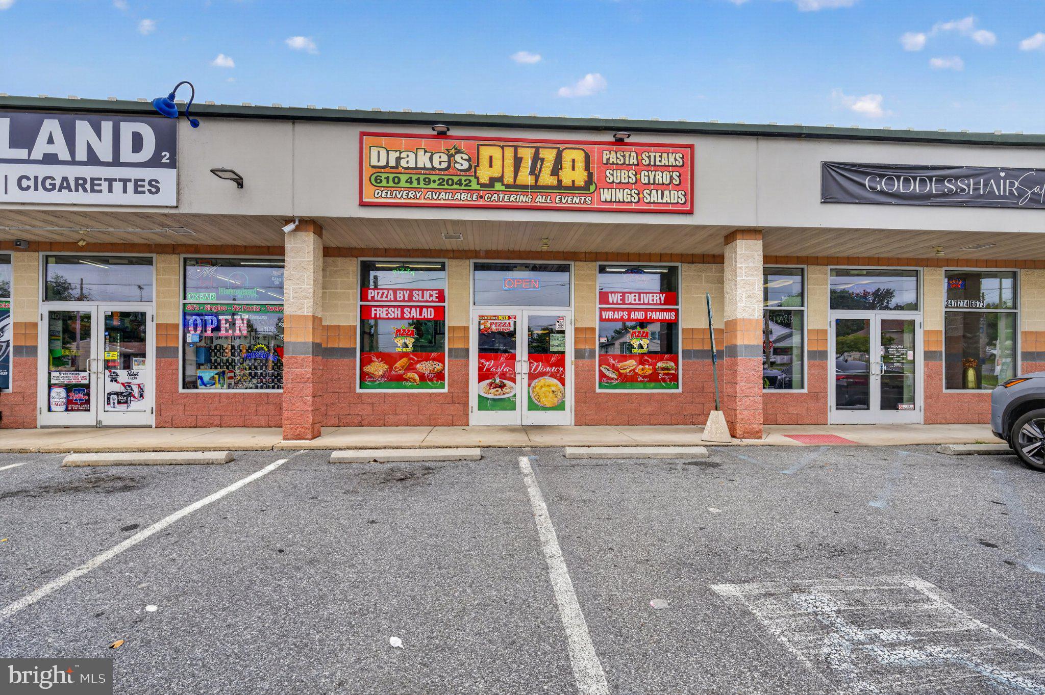 DRAKES PIZZERIA