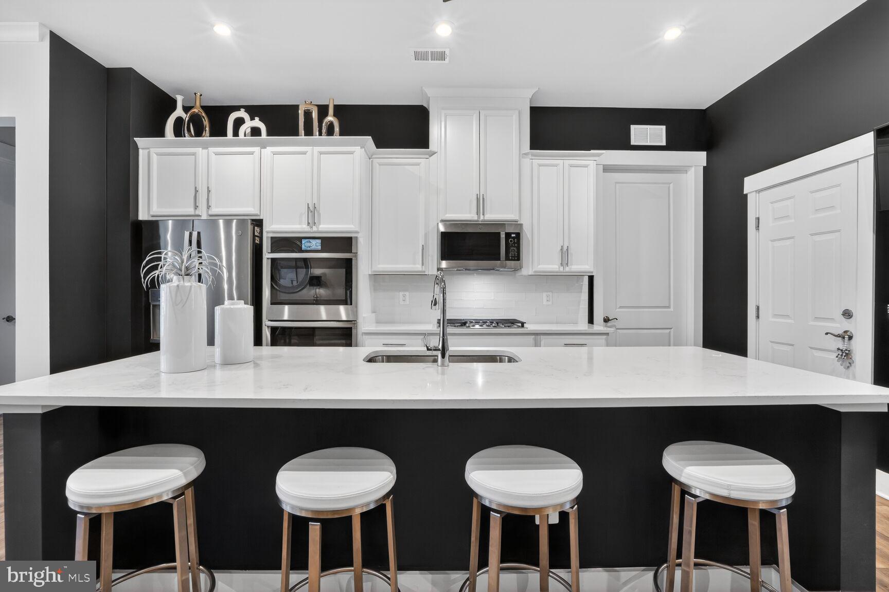 POLAND HILL - Residential