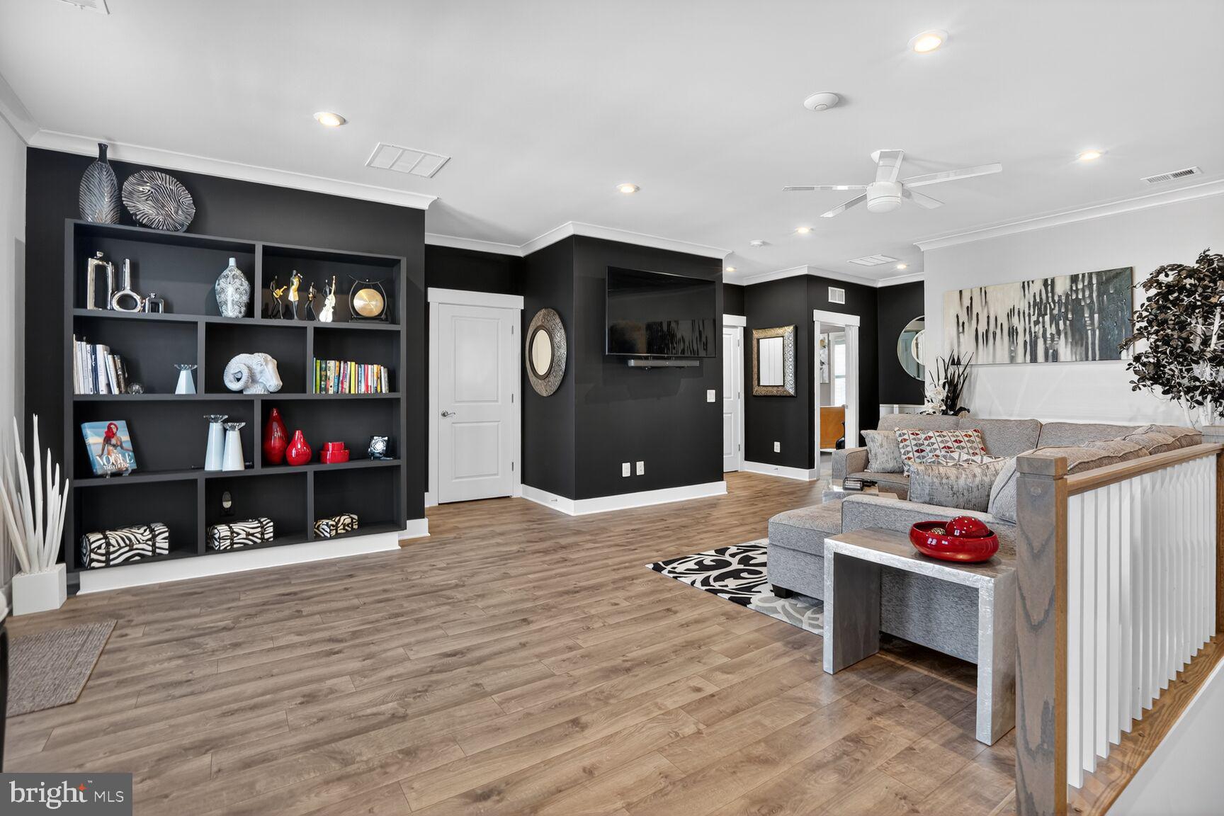 POLAND HILL - Residential