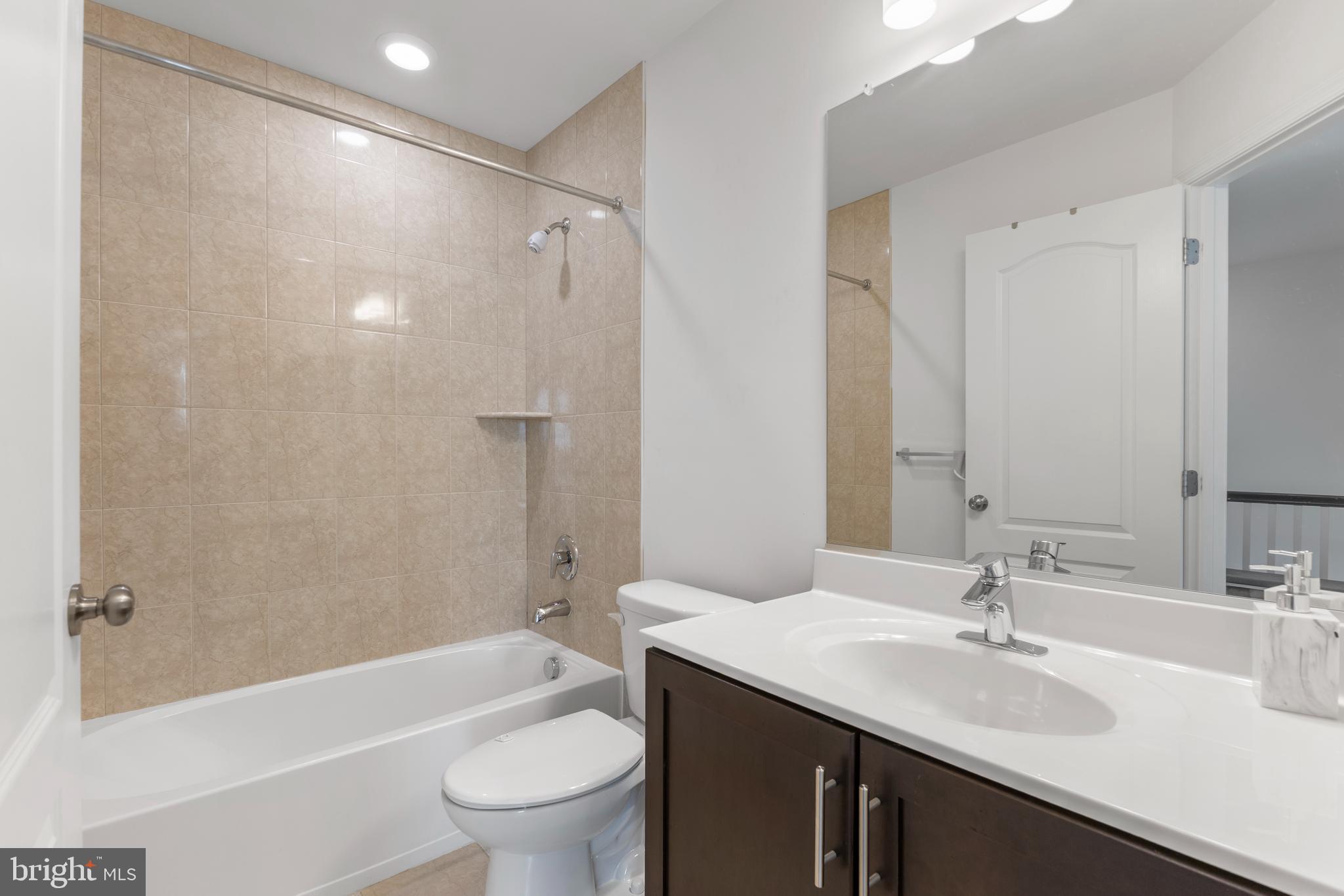 WESTPHALIA TOWN CENTER - Residential Lease