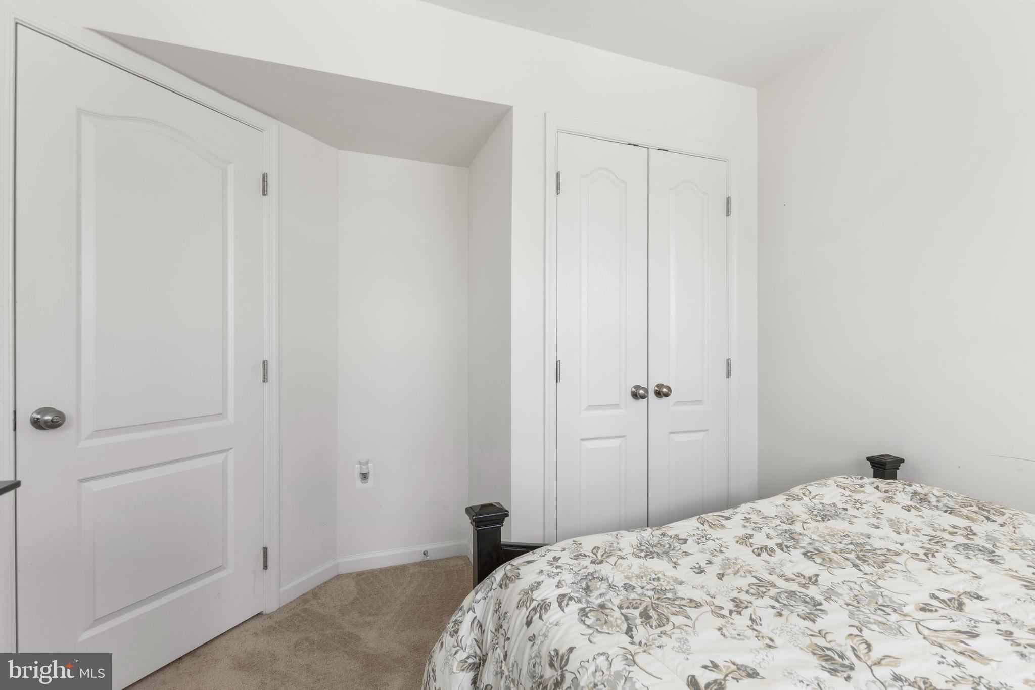 WESTPHALIA TOWN CENTER - Residential Lease