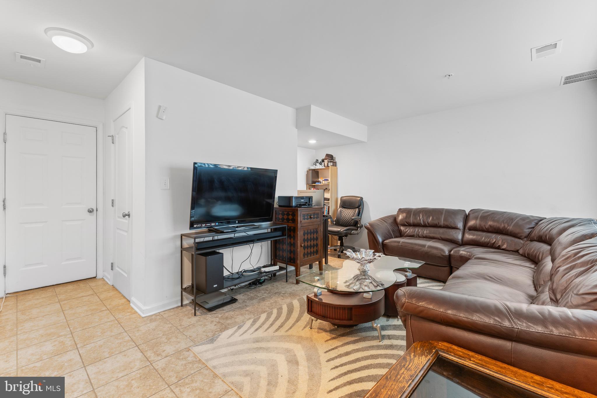 WESTPHALIA TOWN CENTER - Residential Lease