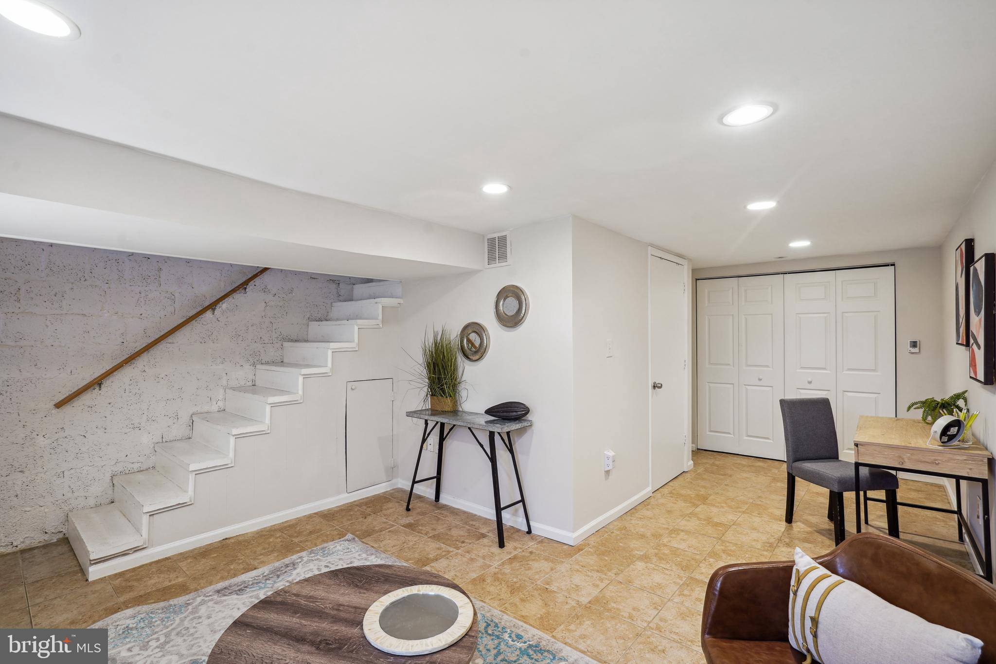 DEL RAY - Residential