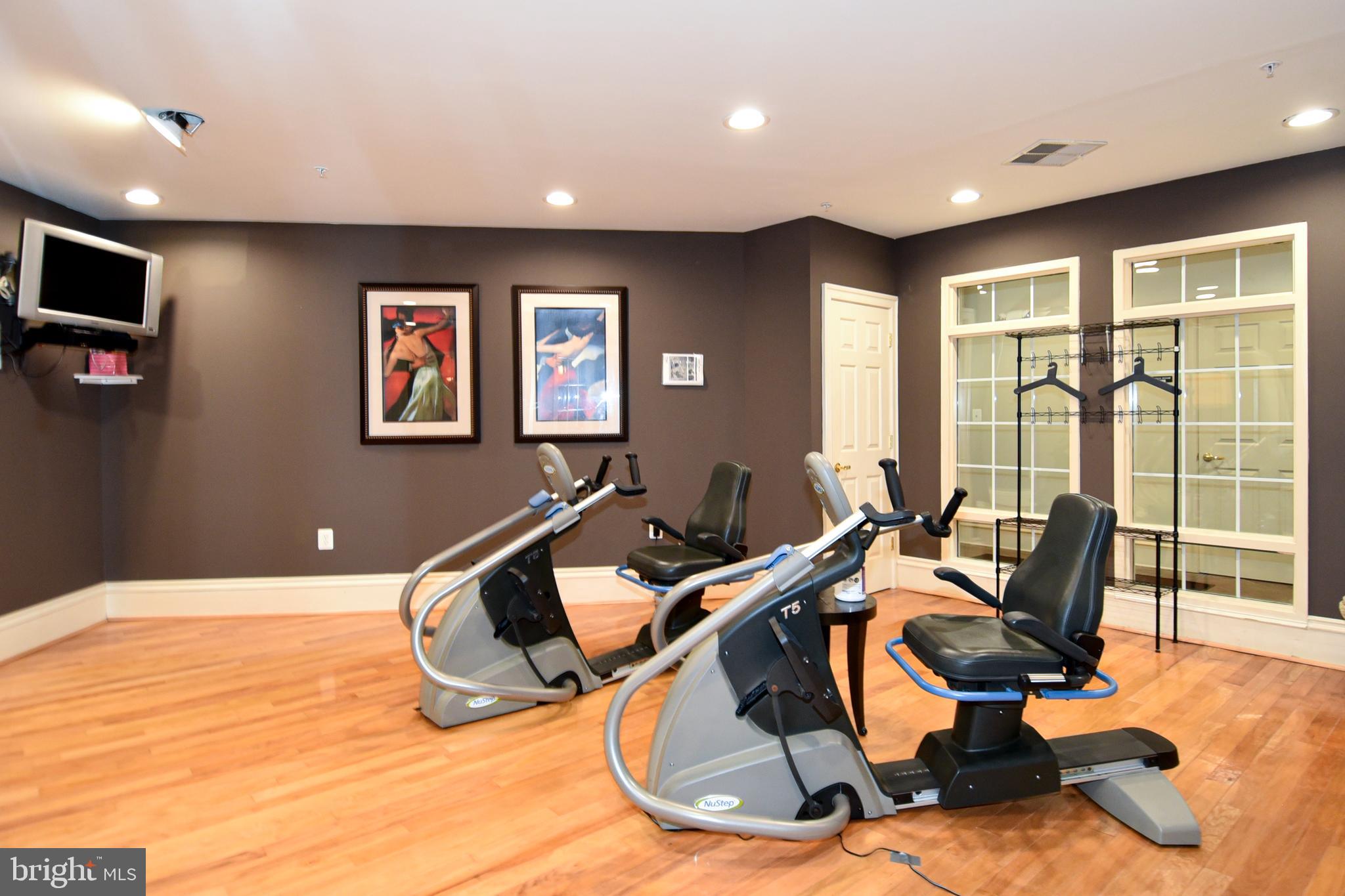 CAMERON GROVE - Residential