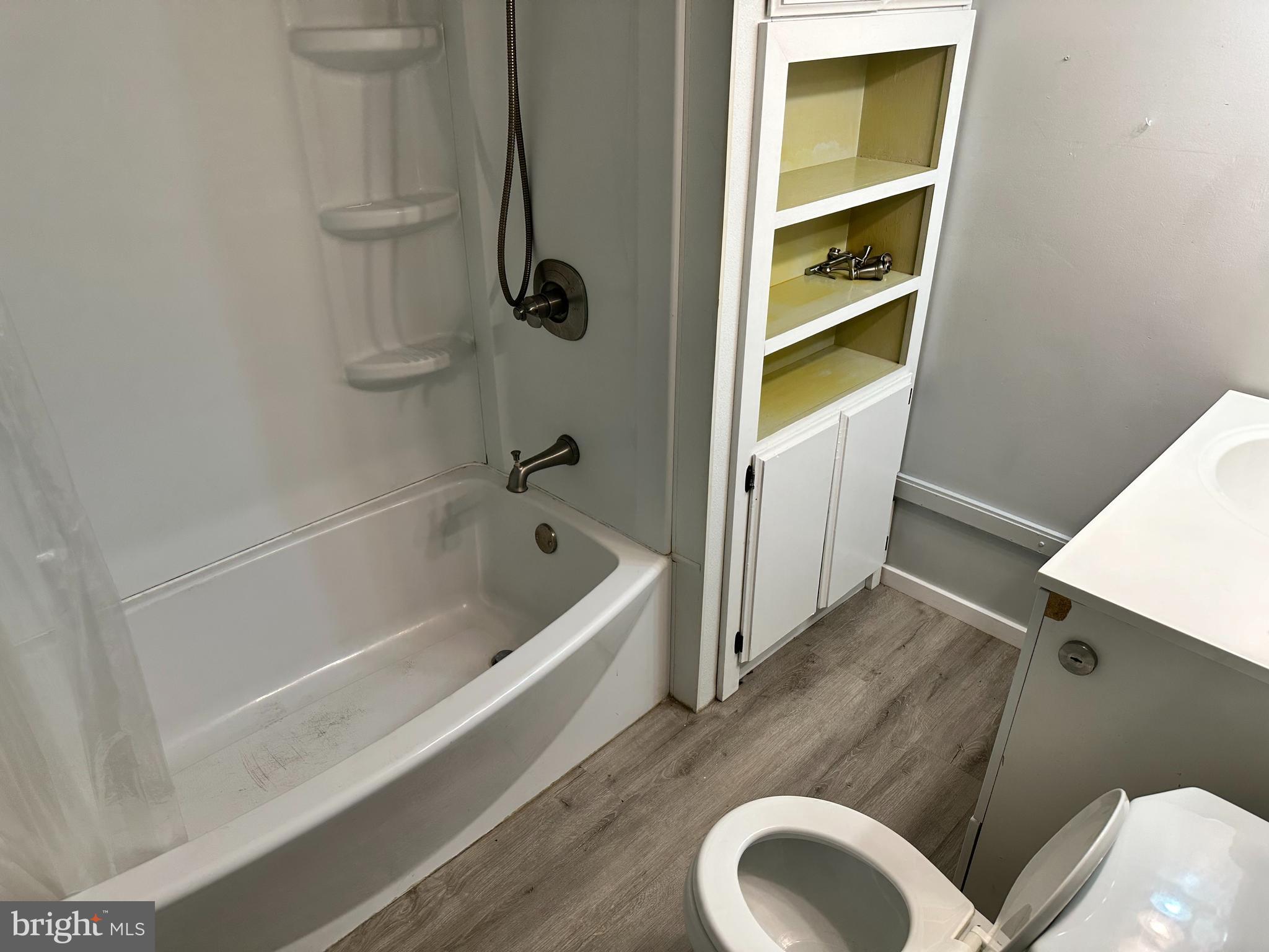 REGENT ACRES - Residential