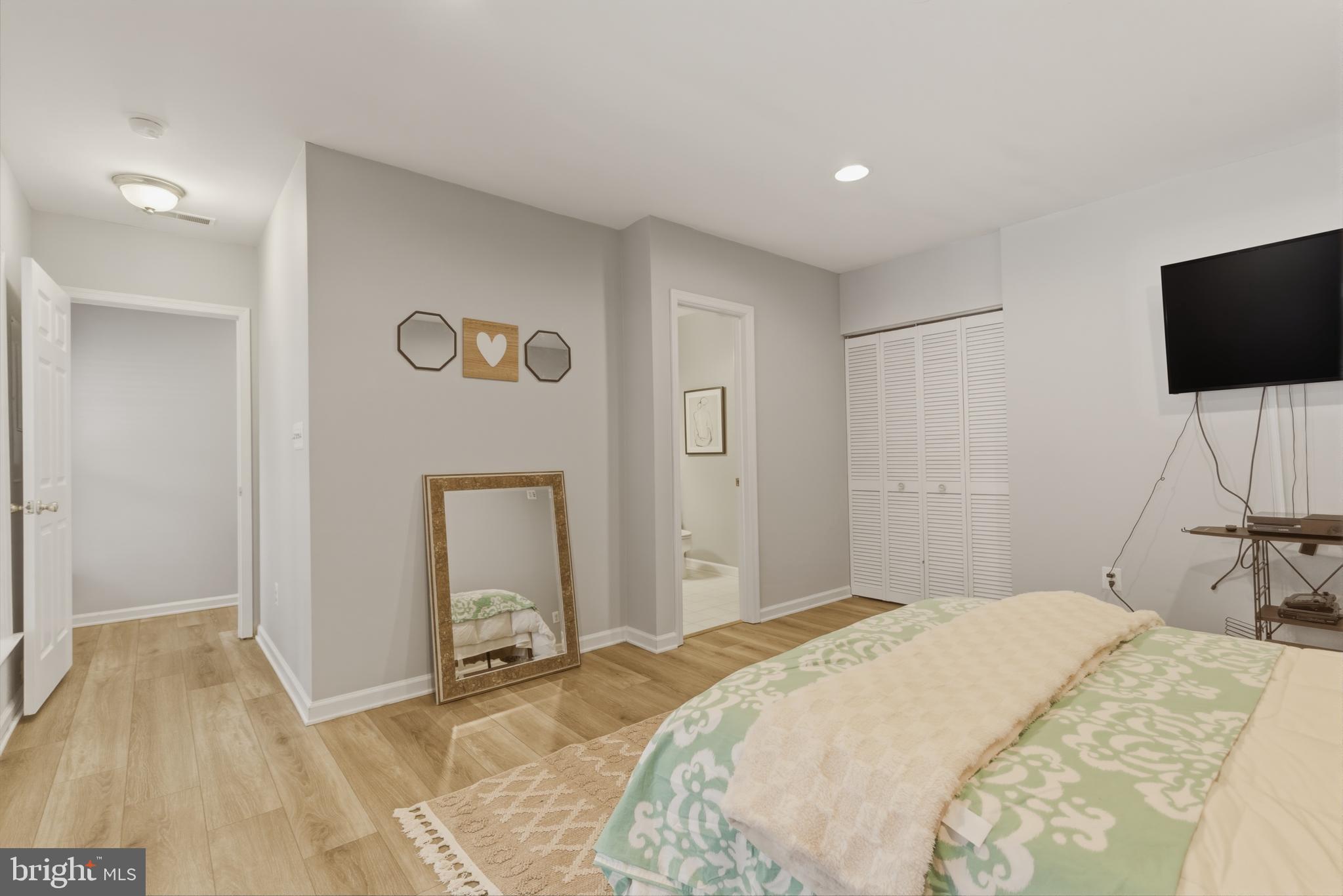 EDWARDS LANDING - Residential