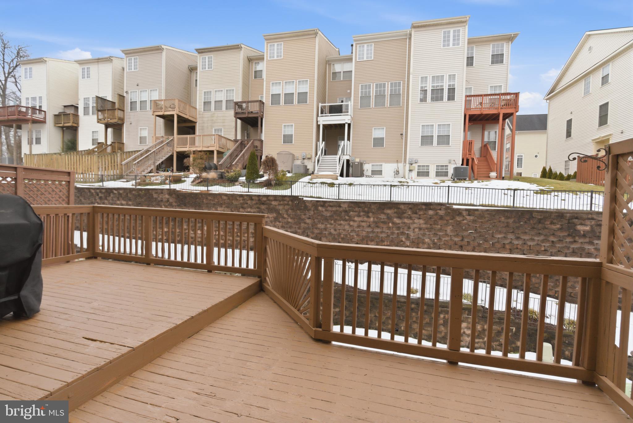 EDWARDS LANDING - Residential