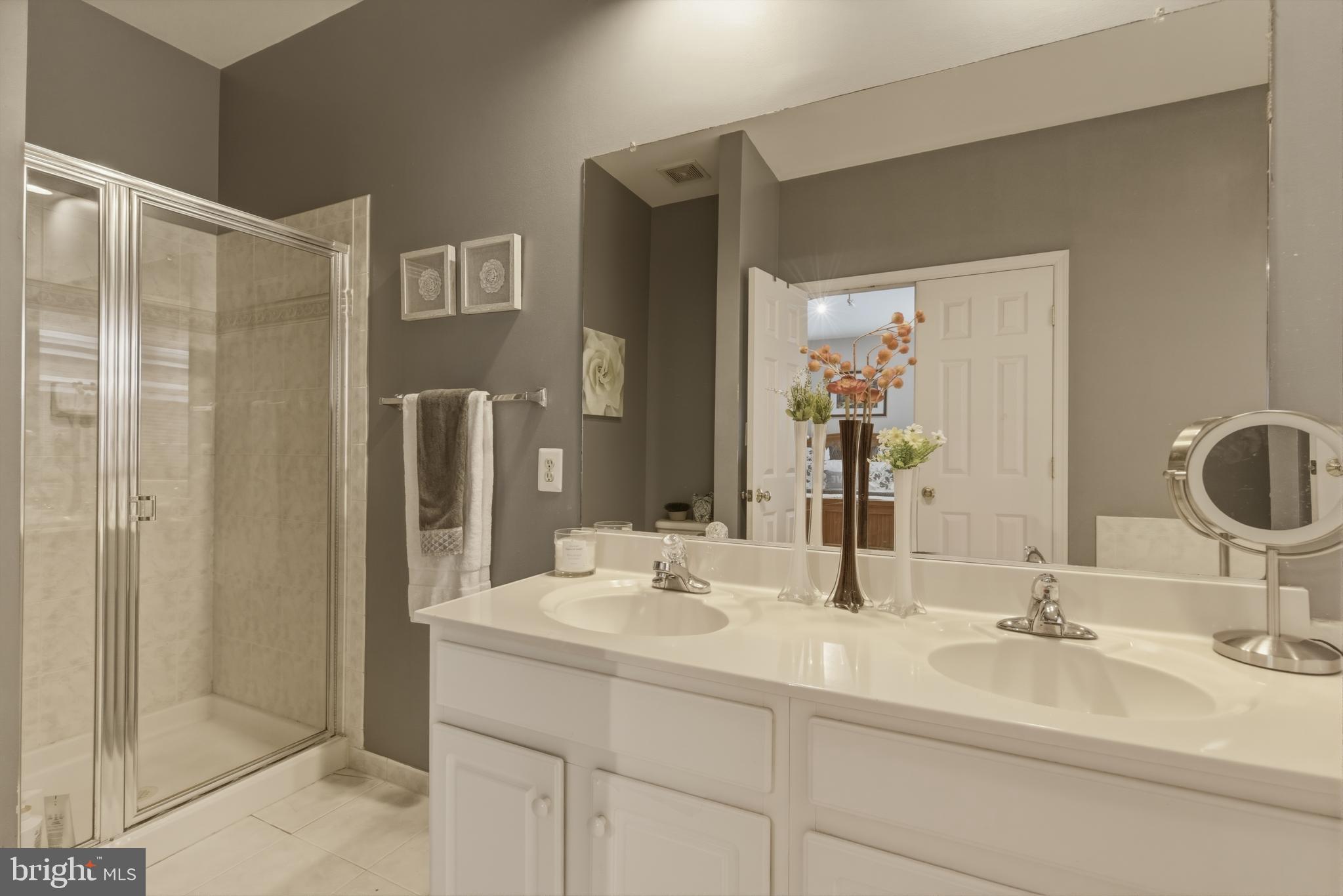 EDWARDS LANDING - Residential