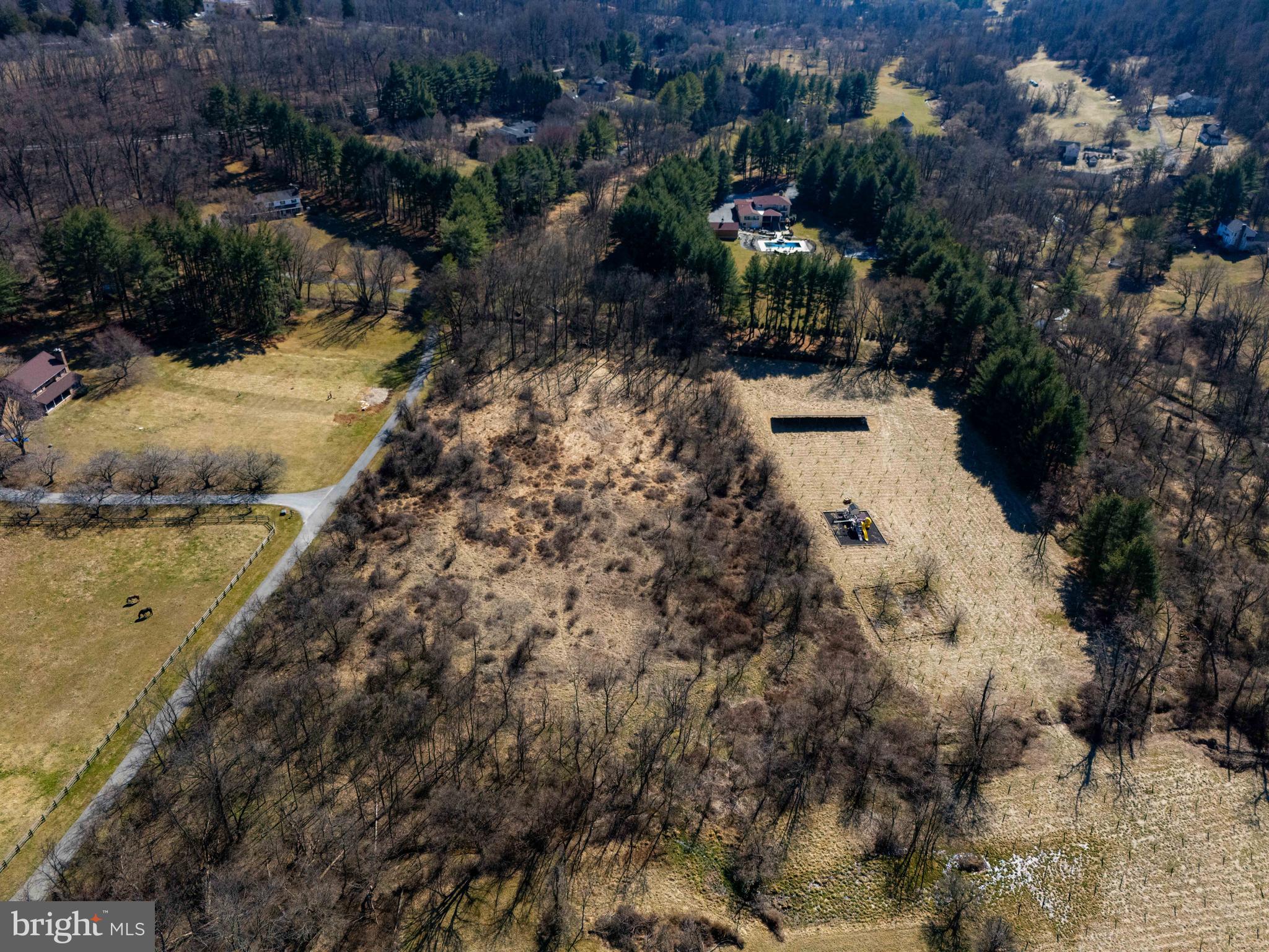 BONAPARTE ESTATES - Land