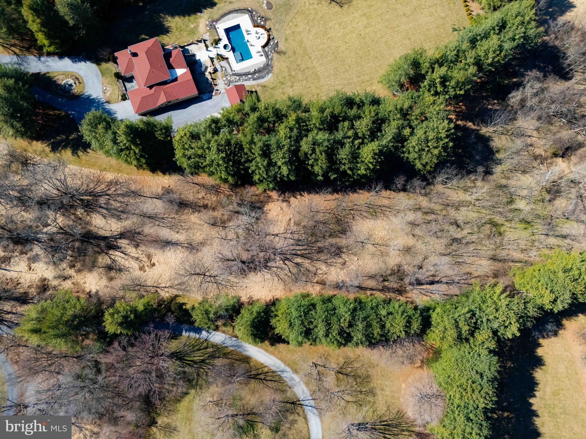 BONAPARTE ESTATES - Land