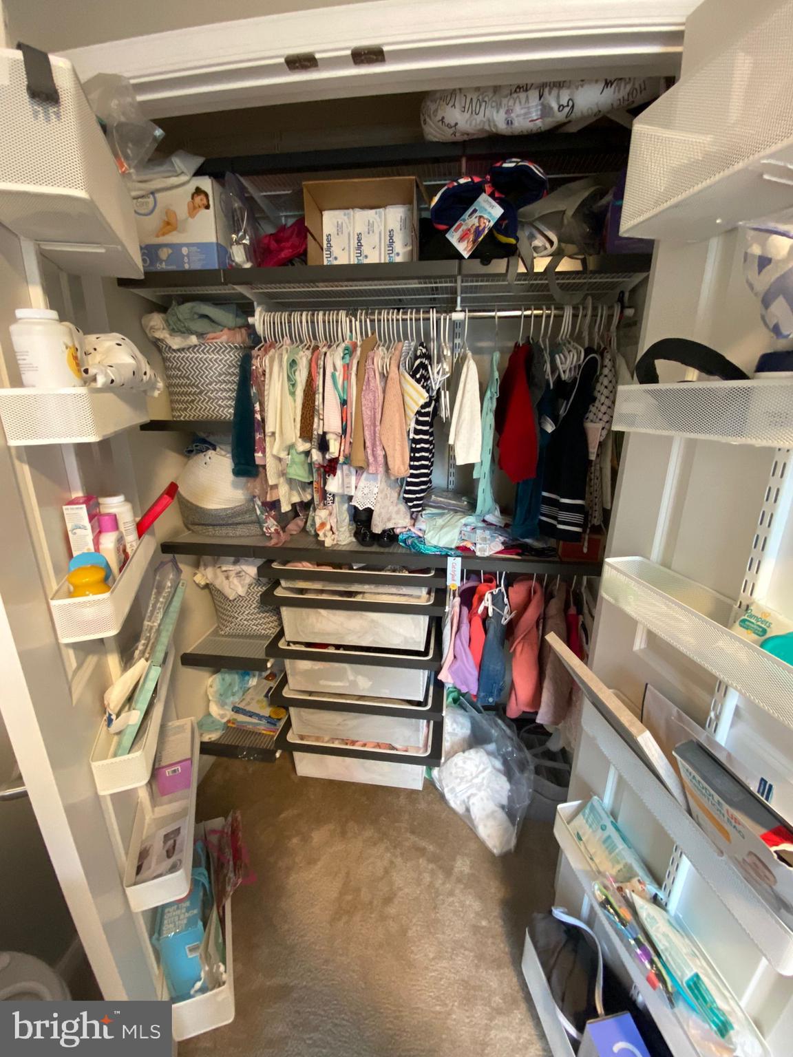 METRO POINTE - Residential Lease