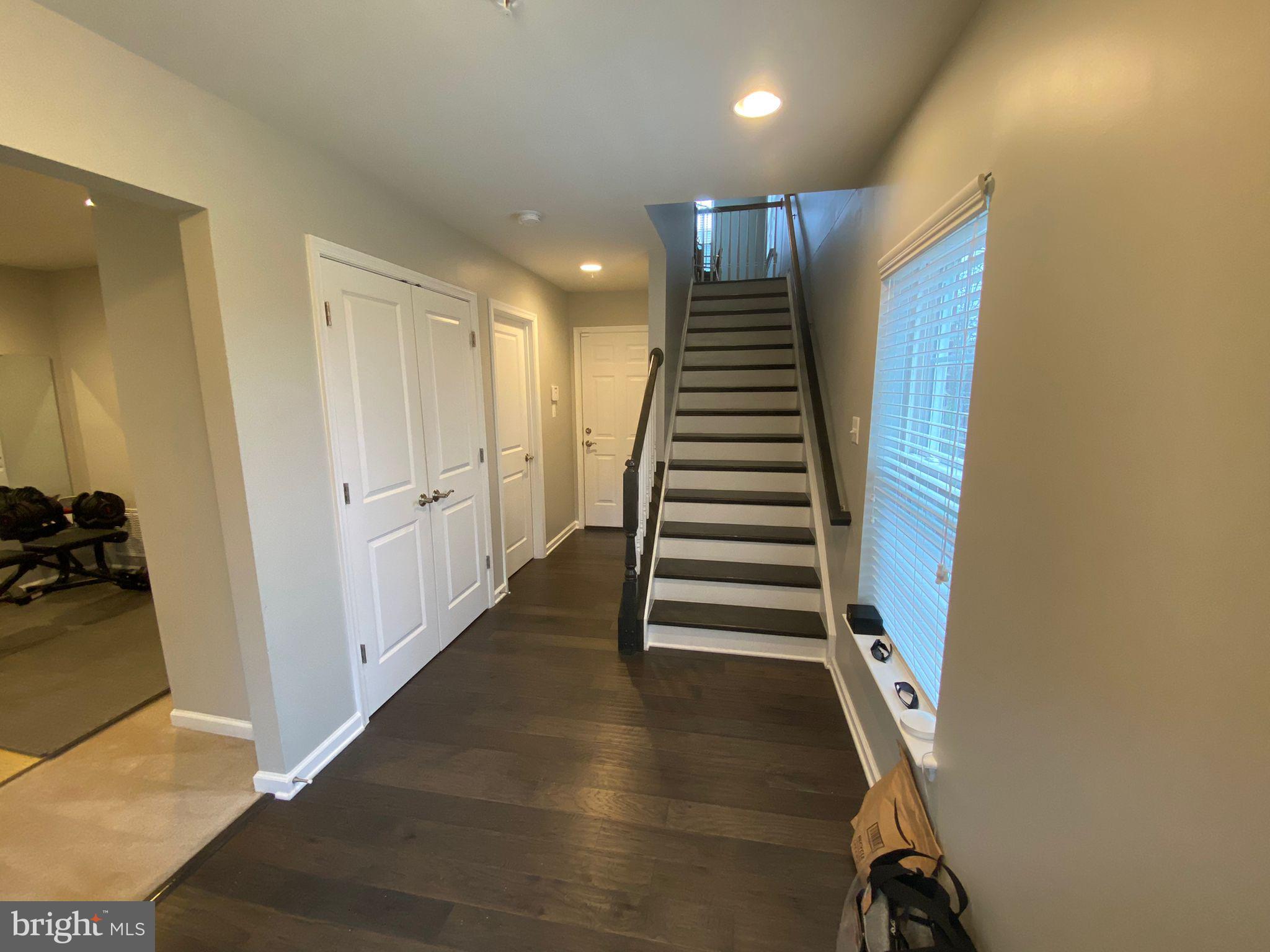 METRO POINTE - Residential Lease