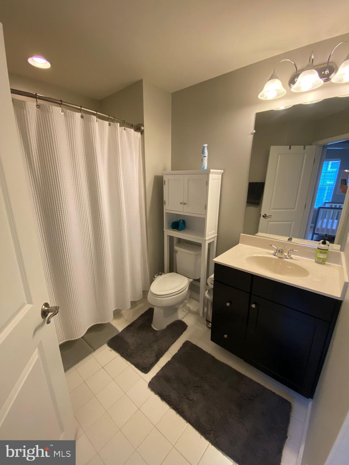 METRO POINTE - Residential Lease