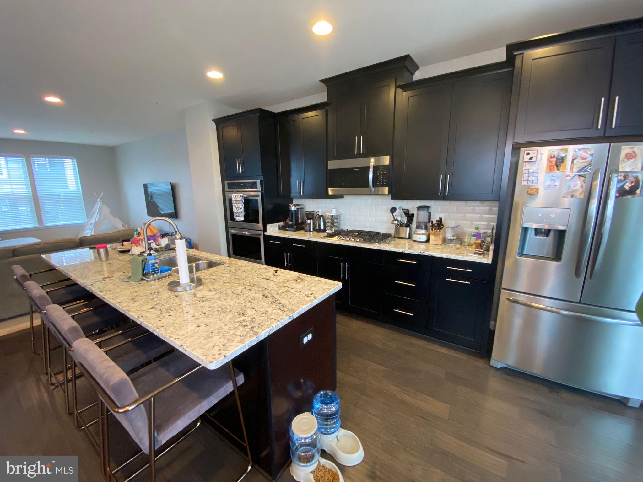 METRO POINTE - Residential Lease