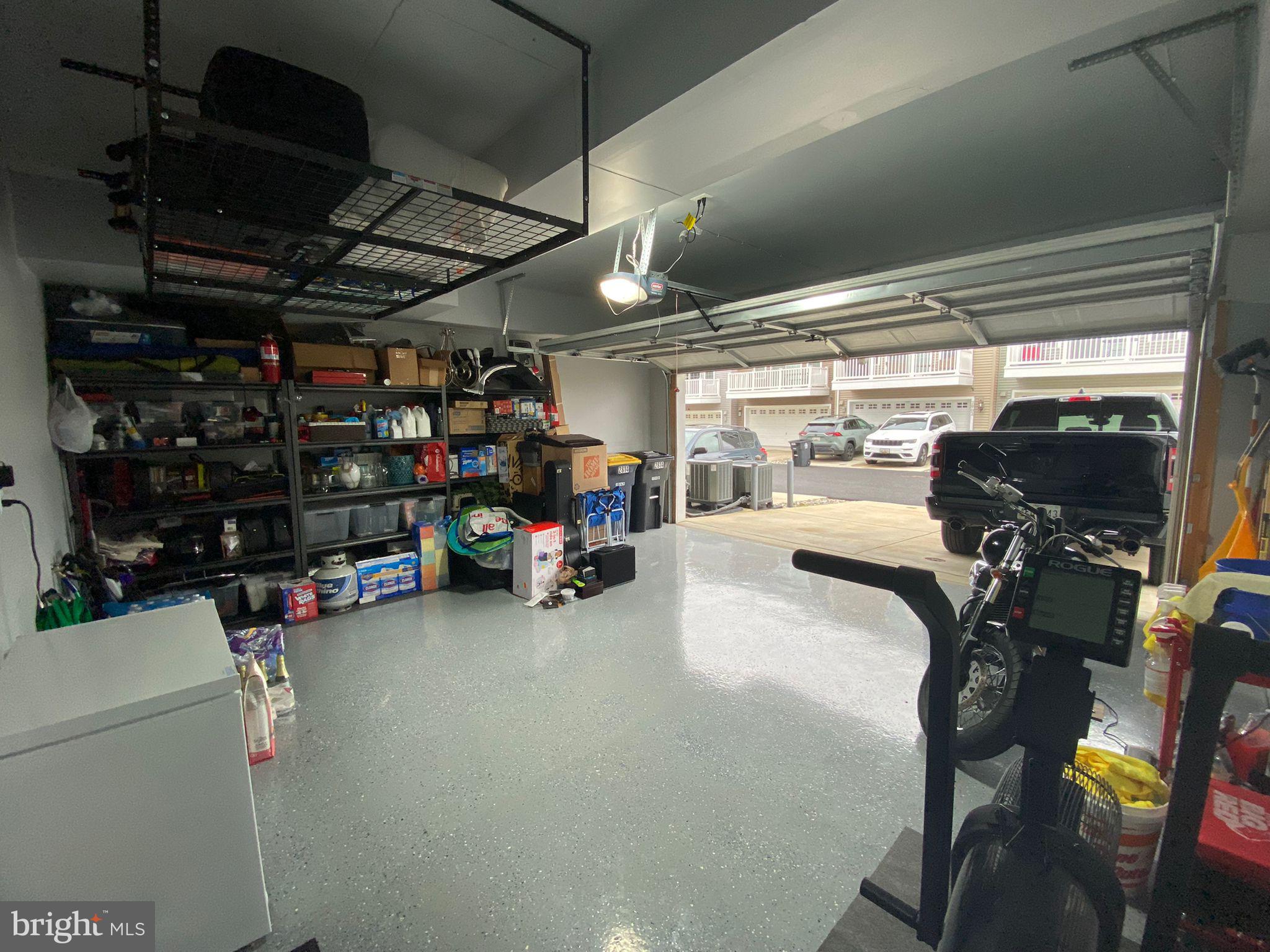 METRO POINTE - Residential Lease