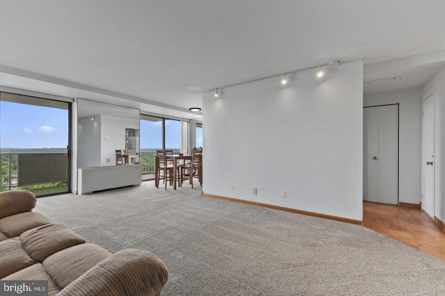 301 N BEAUREGARD STREET 1607