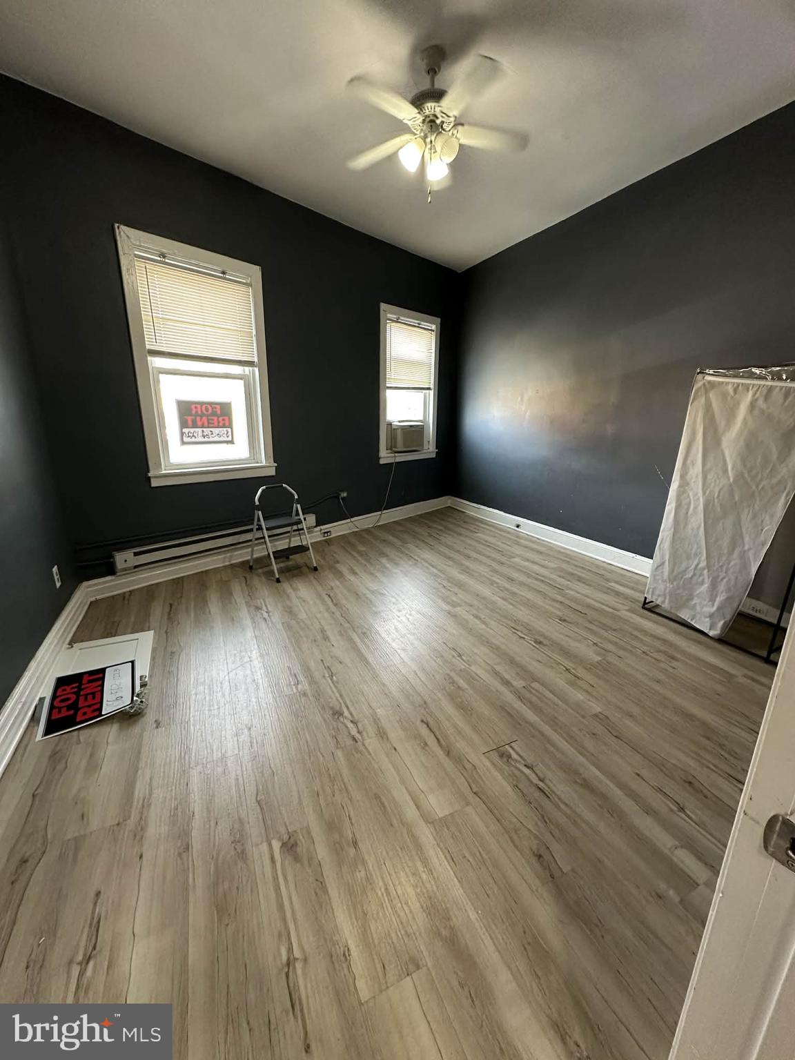 PHILADELPHIA (SOUTH) - Commercial Sale