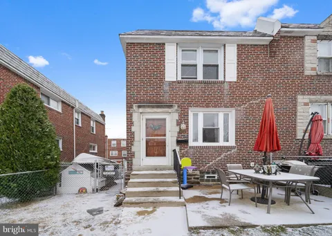248 Crestwood Drive, Clifton Heights, PA MLS: PADE2082690