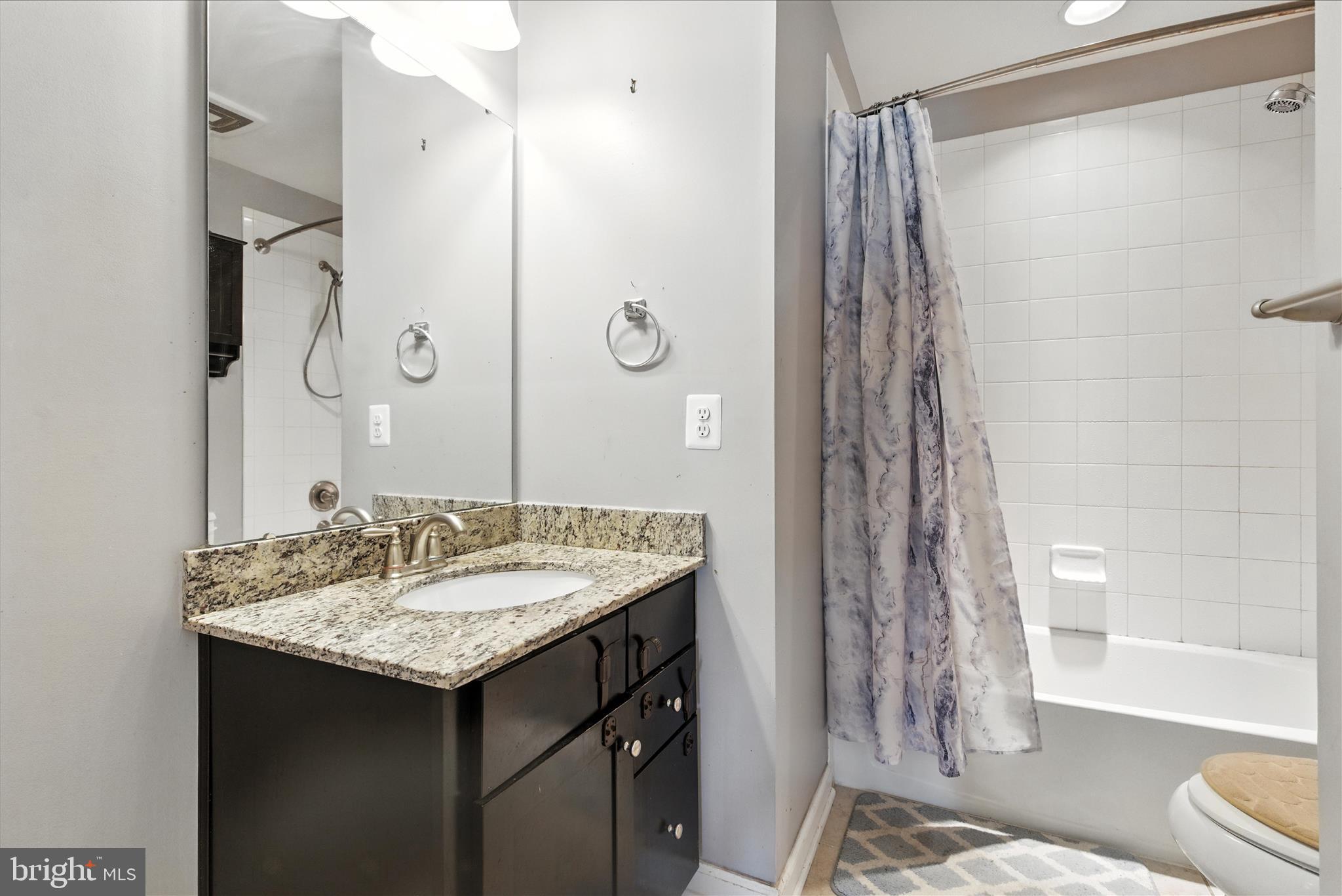 CEDAR CHASE - Residential