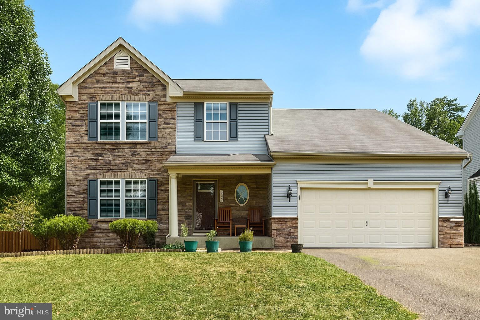 CEDAR CHASE - Residential