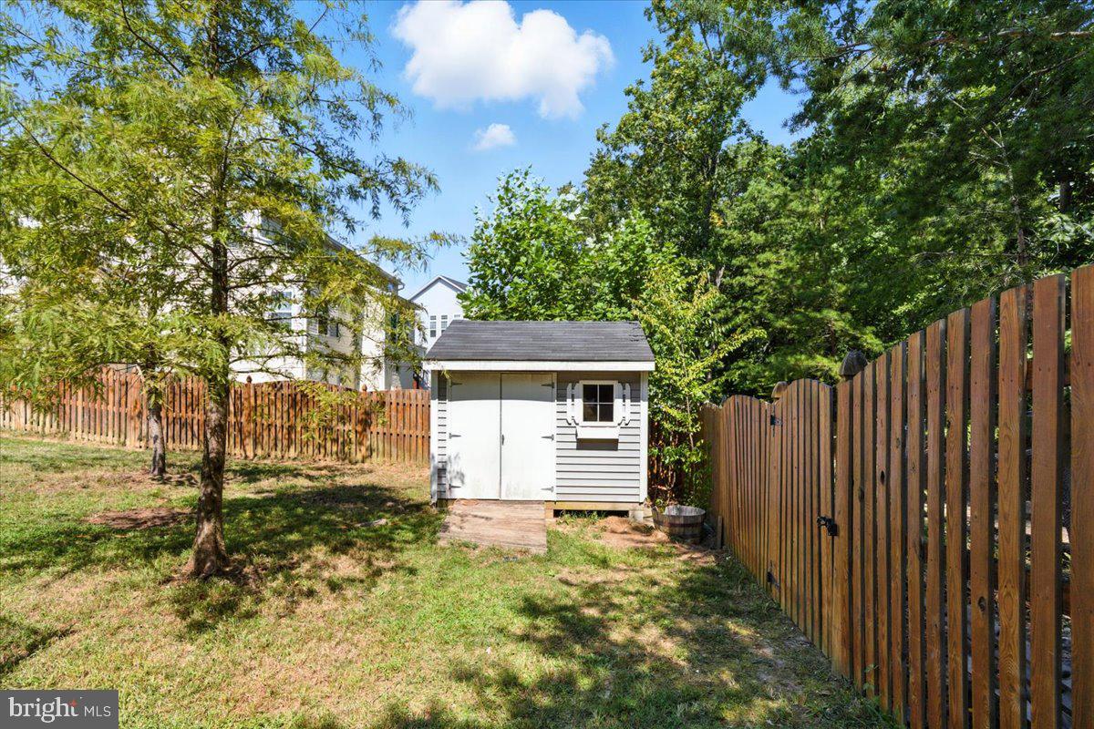 CEDAR CHASE - Residential