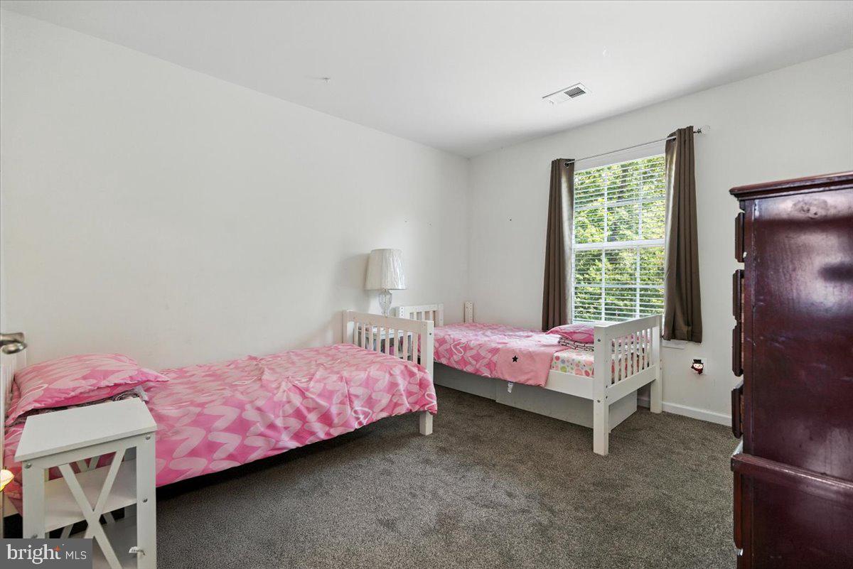 CEDAR CHASE - Residential