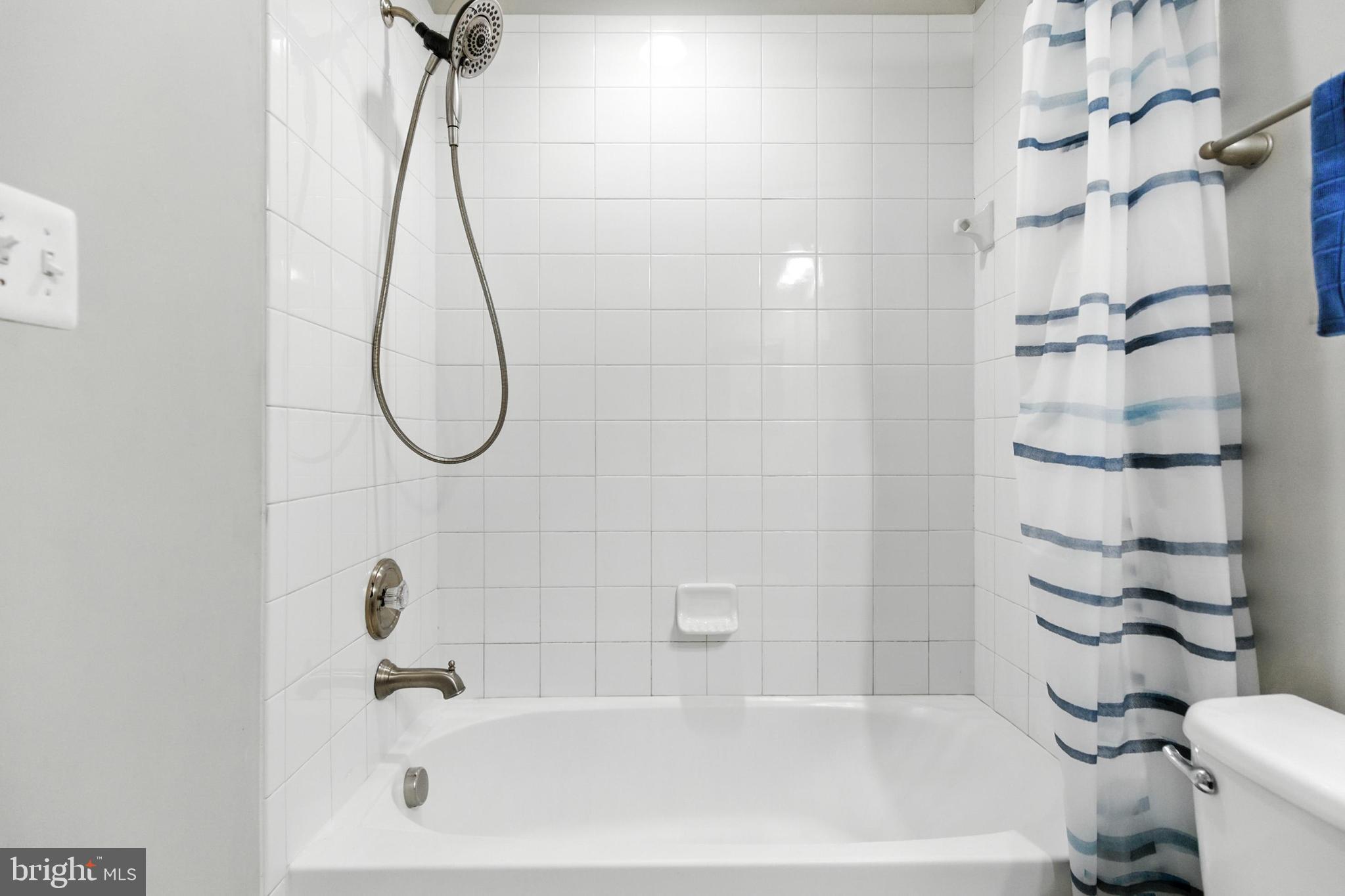 CEDAR CHASE - Residential