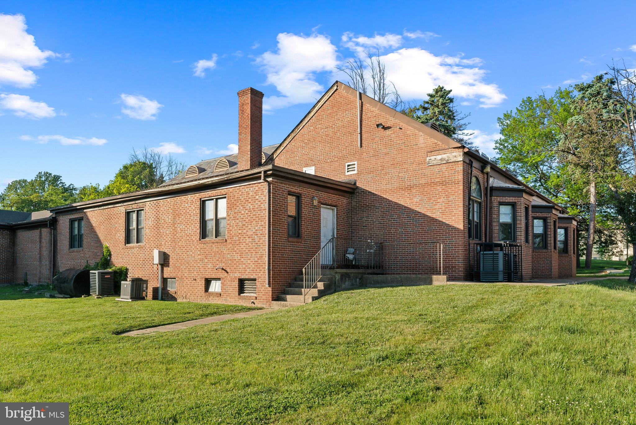 WILTON SPRINGS - Commercial Sale