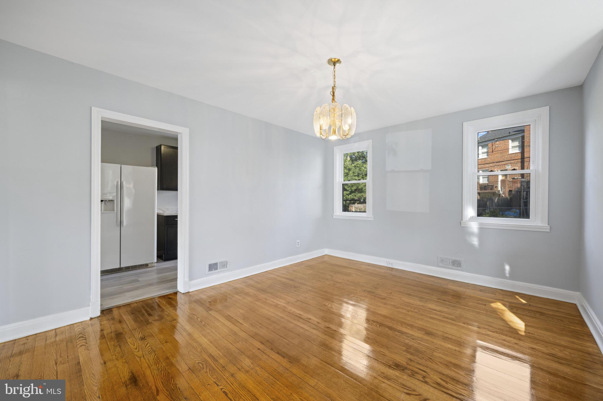 EDNOR GARDENS - LAKESIDE - Residential