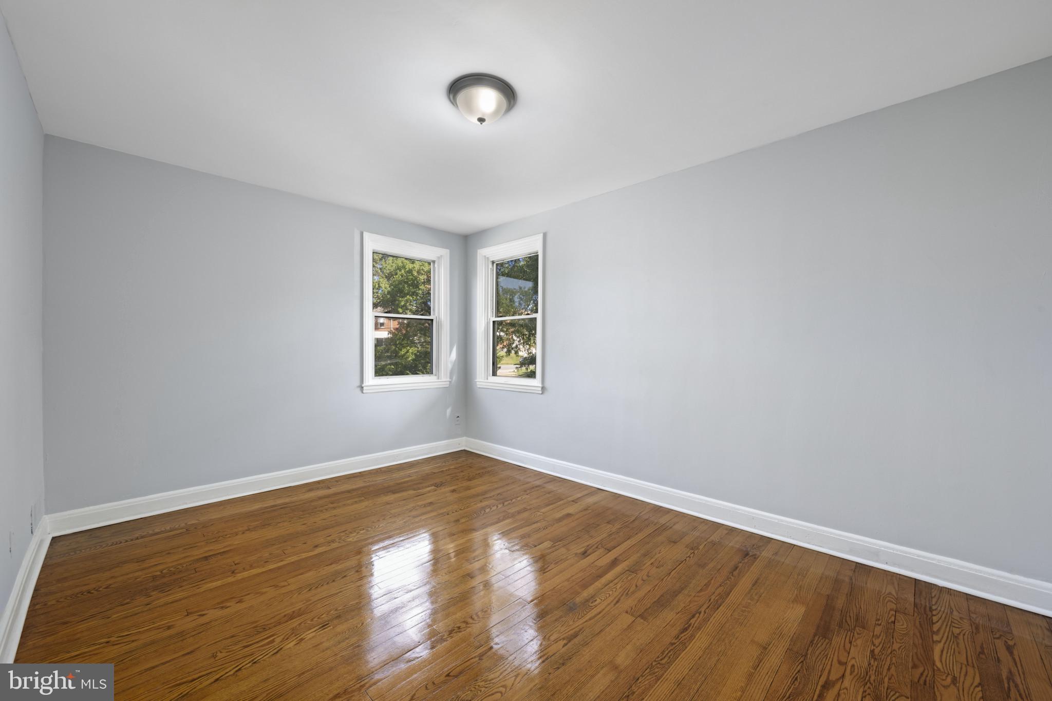 EDNOR GARDENS - LAKESIDE - Residential