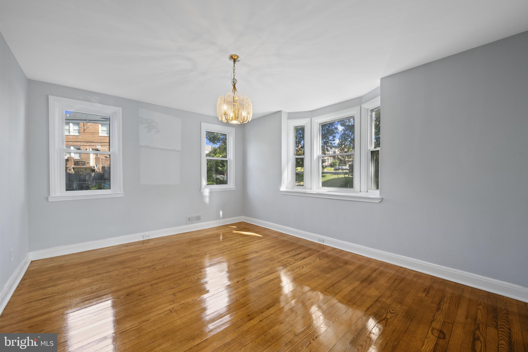 EDNOR GARDENS - LAKESIDE - Residential