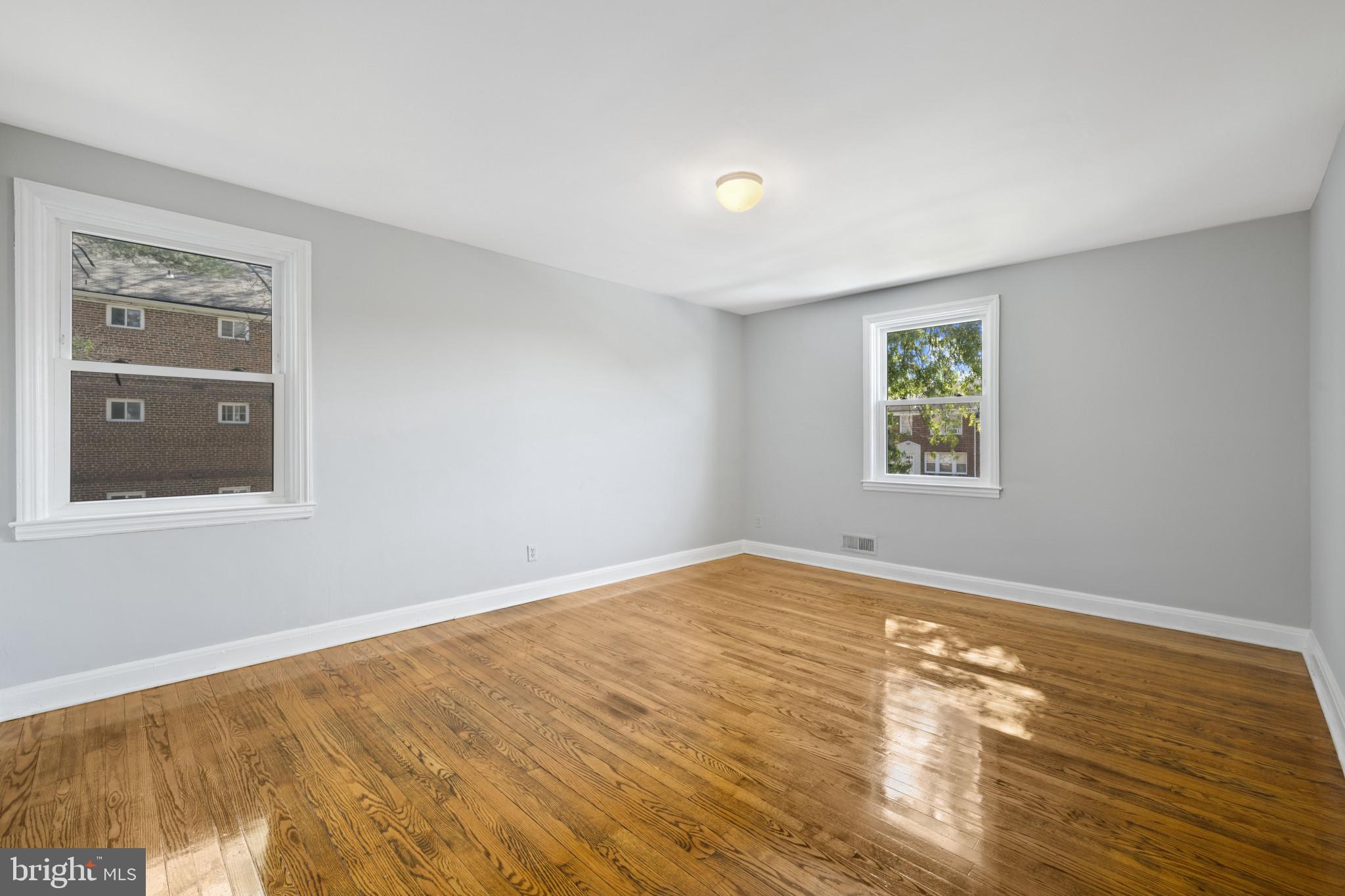 EDNOR GARDENS - LAKESIDE - Residential
