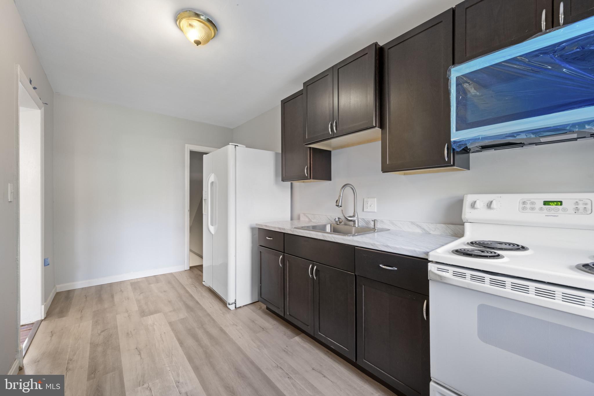 EDNOR GARDENS - LAKESIDE - Residential