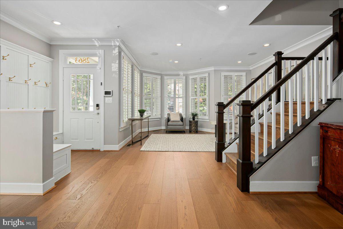 CLARENDON - Residential Lease