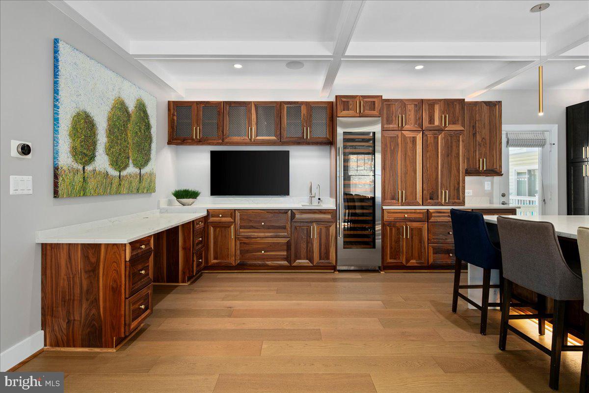 CLARENDON - Residential Lease