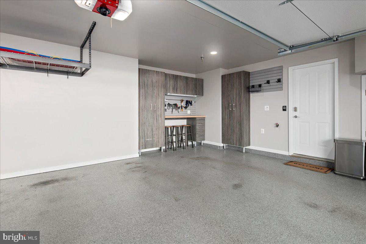 CLARENDON - Residential Lease