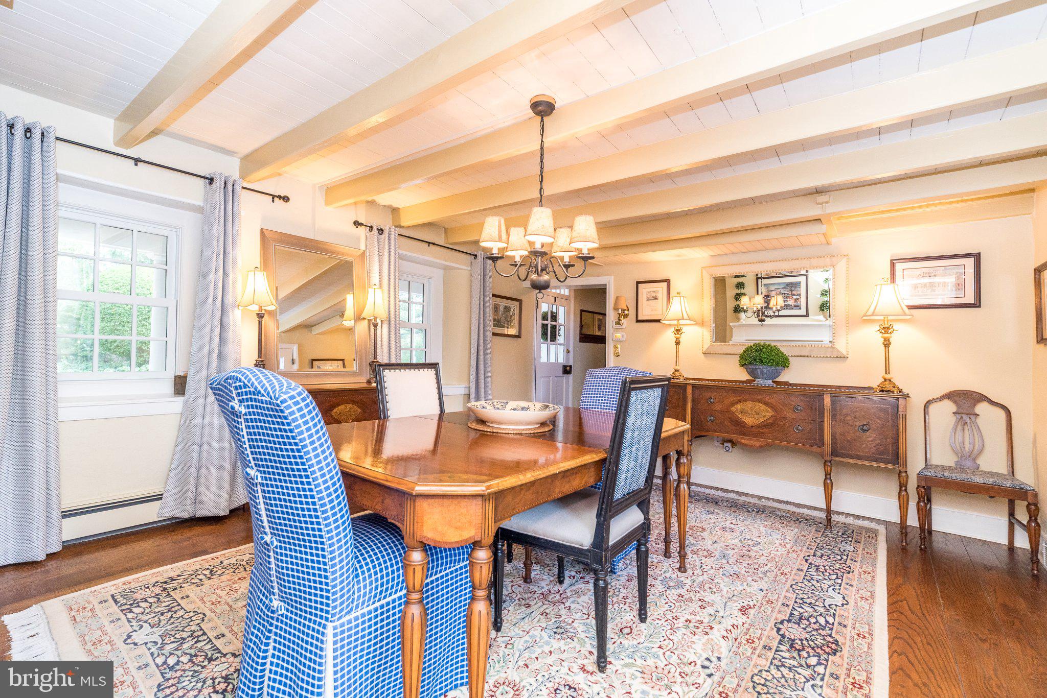 ARBOUR HILL - Residential