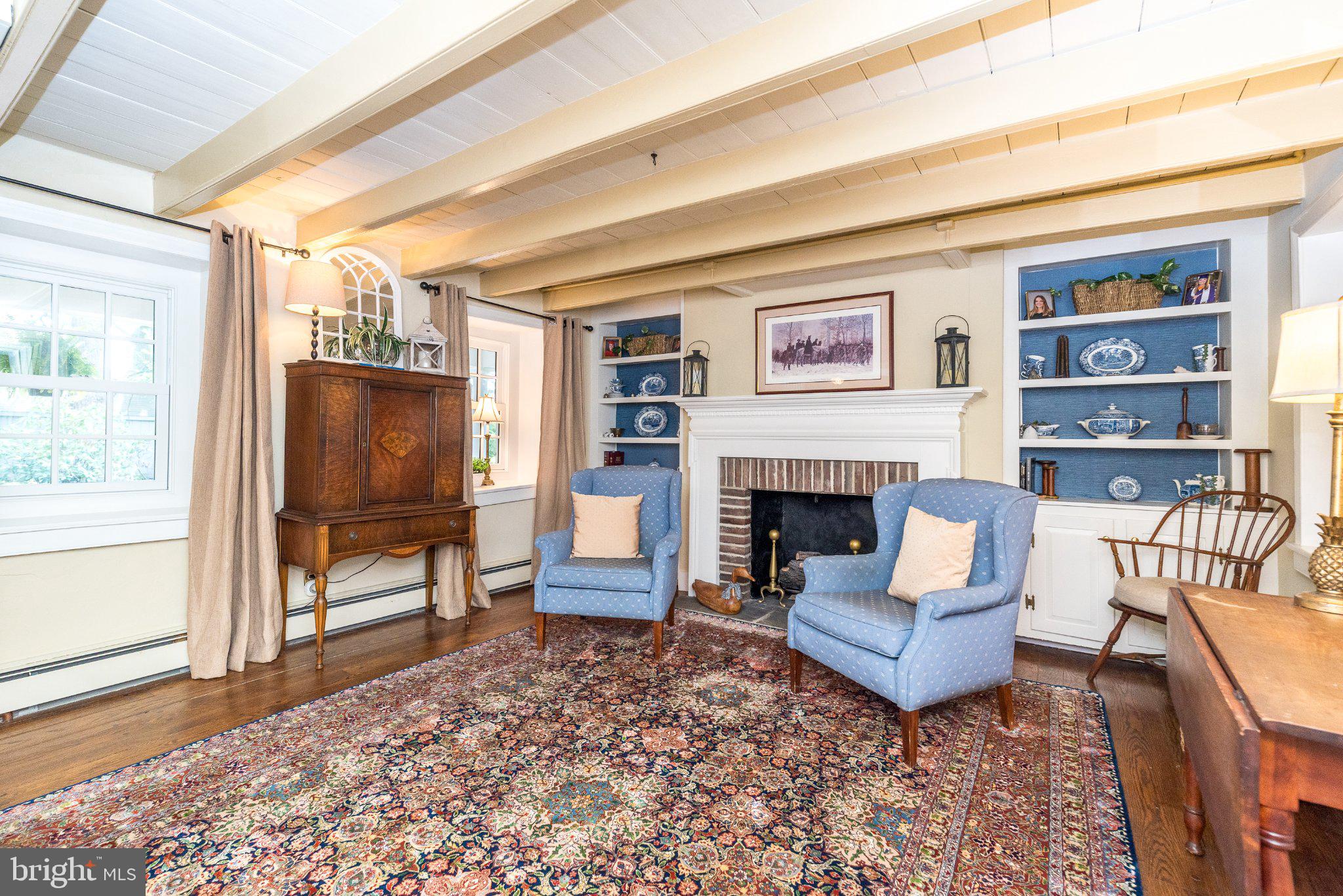 ARBOUR HILL - Residential