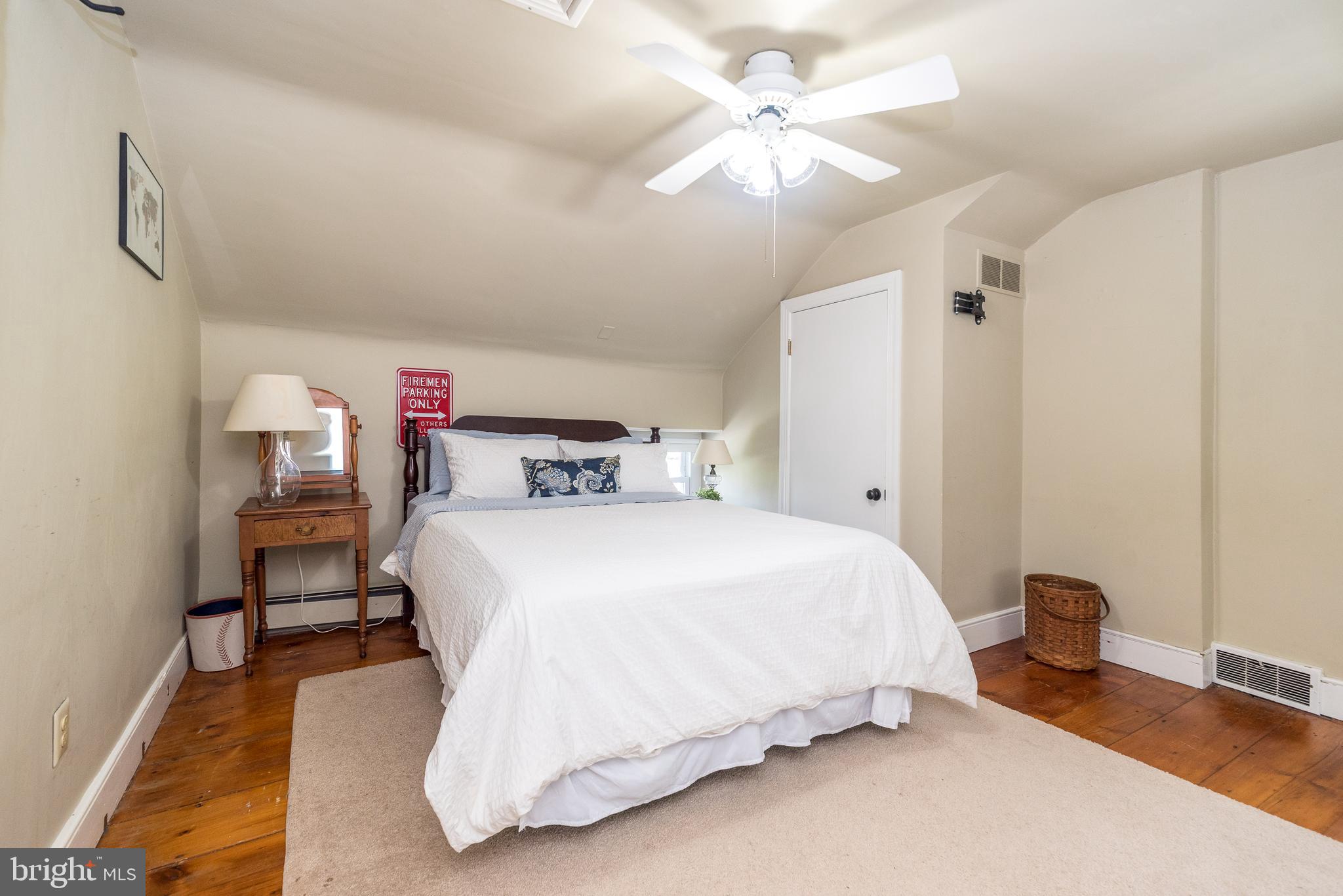 ARBOUR HILL - Residential