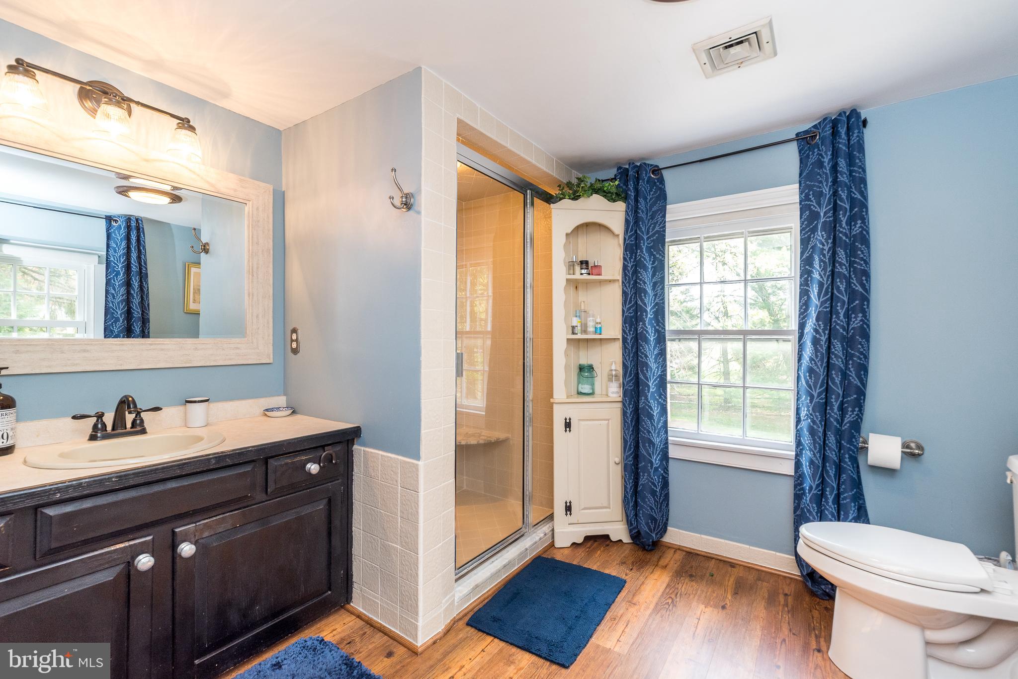 ARBOUR HILL - Residential