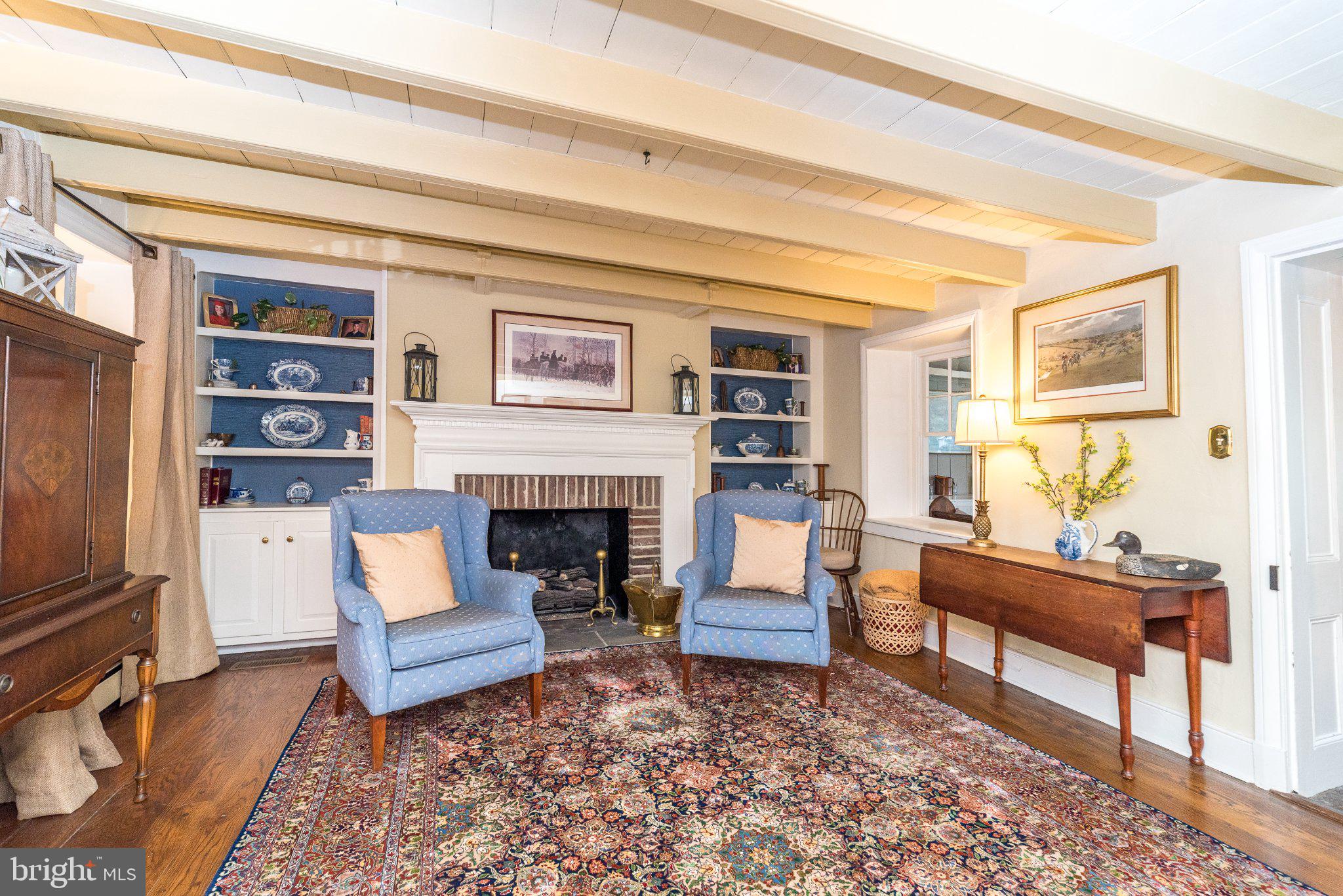 ARBOUR HILL - Residential